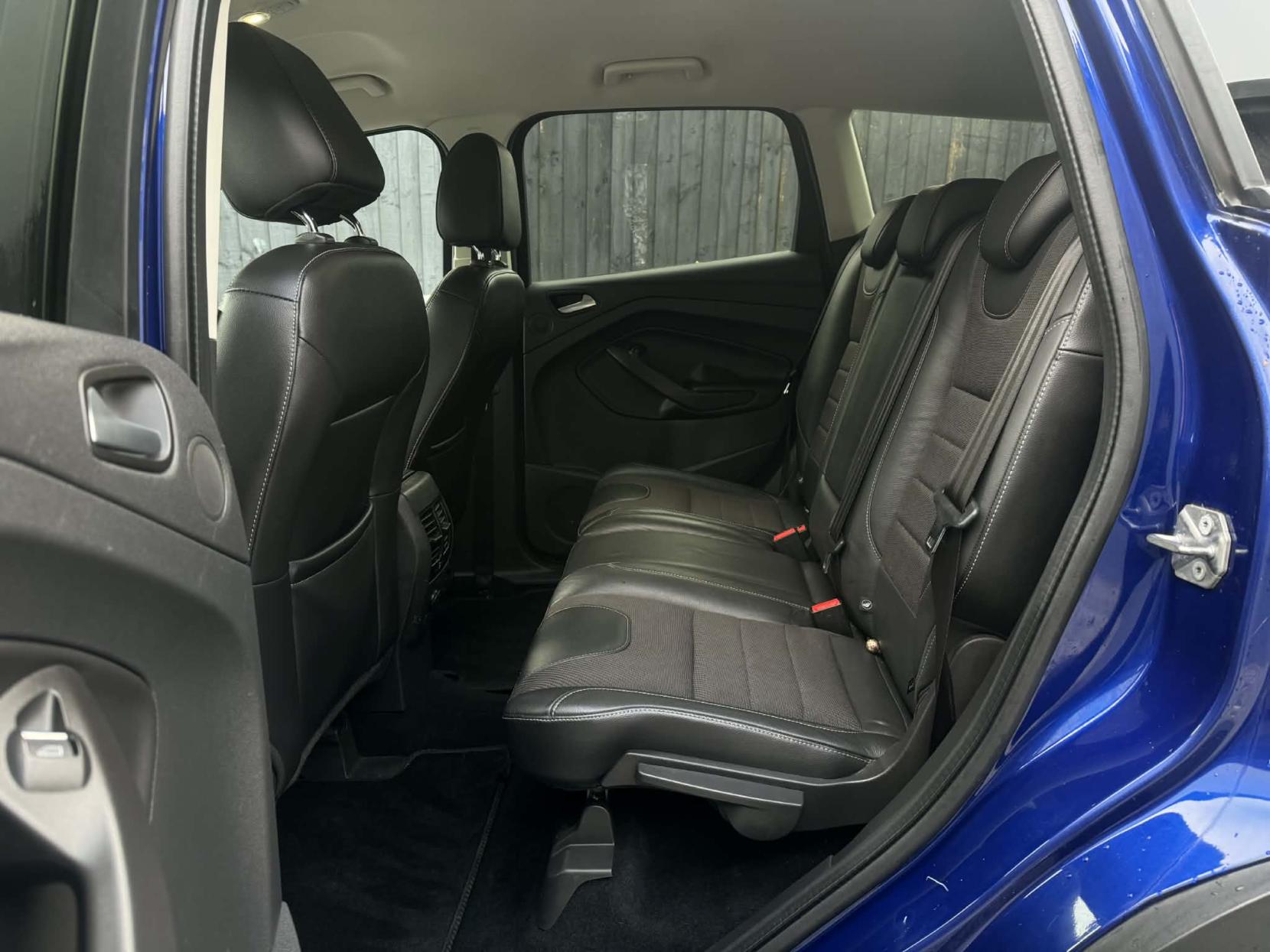 Ford Kuga 2.0 TDCi Titanium SUV 5dr Diesel Manual 2WD Euro 6 (s/s) (150 ps)