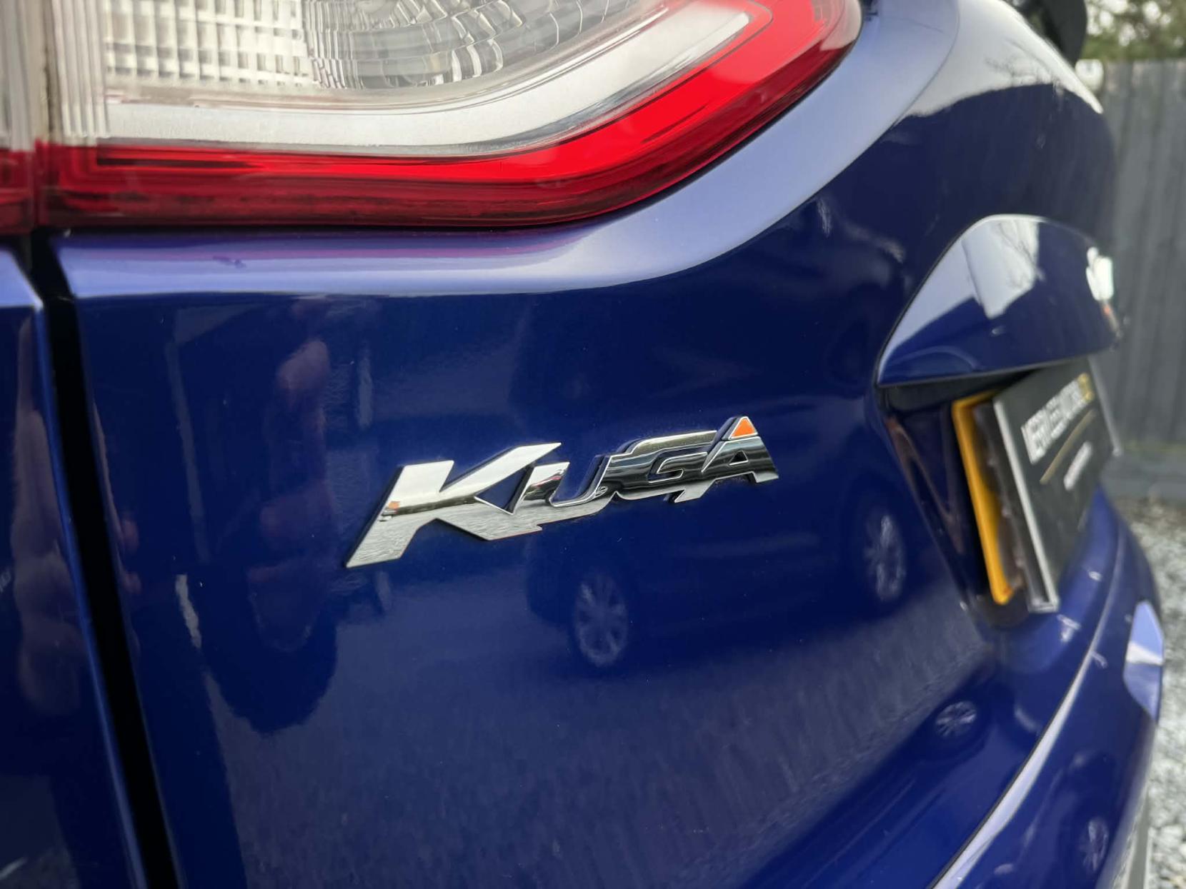 Ford Kuga 2.0 TDCi Titanium SUV 5dr Diesel Manual 2WD Euro 6 (s/s) (150 ps)