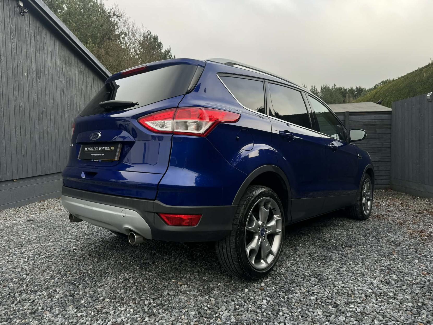 Ford Kuga 2.0 TDCi Titanium SUV 5dr Diesel Manual 2WD Euro 6 (s/s) (150 ps)