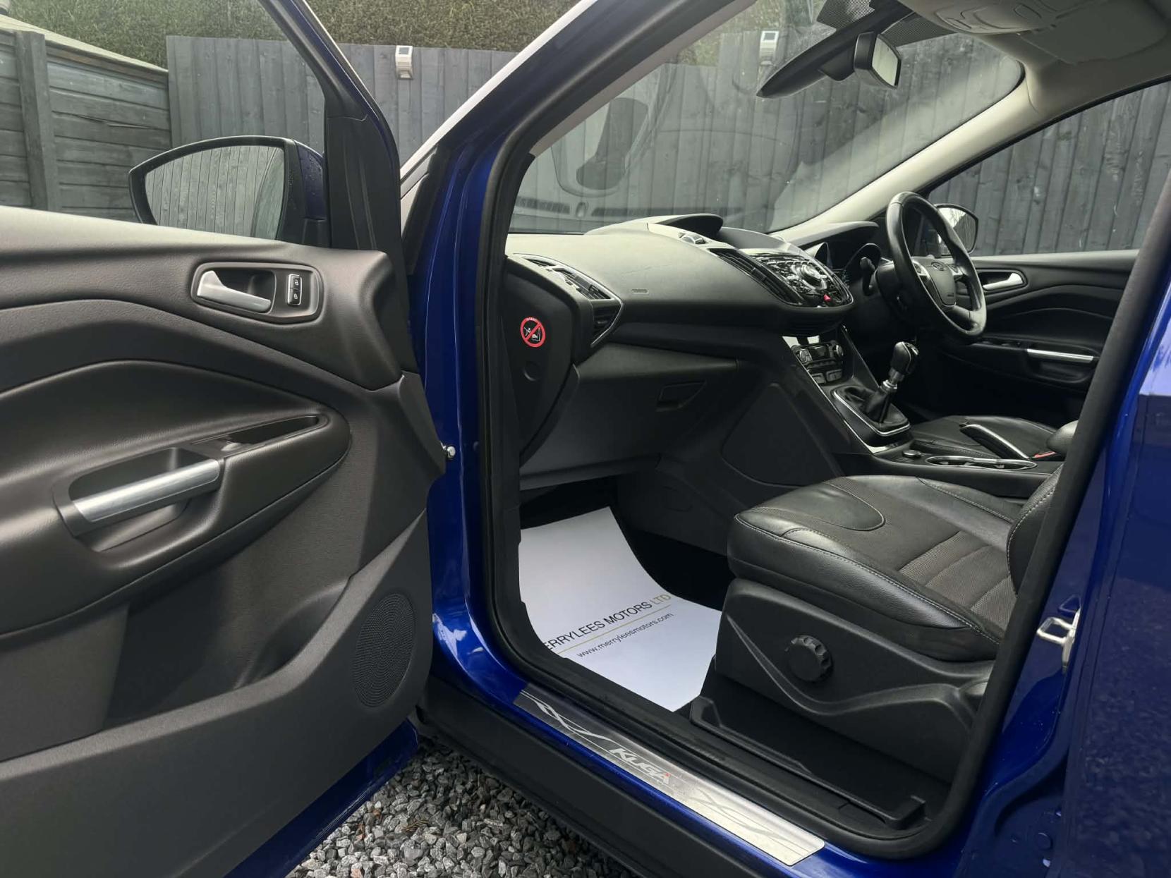 Ford Kuga 2.0 TDCi Titanium SUV 5dr Diesel Manual 2WD Euro 6 (s/s) (150 ps)