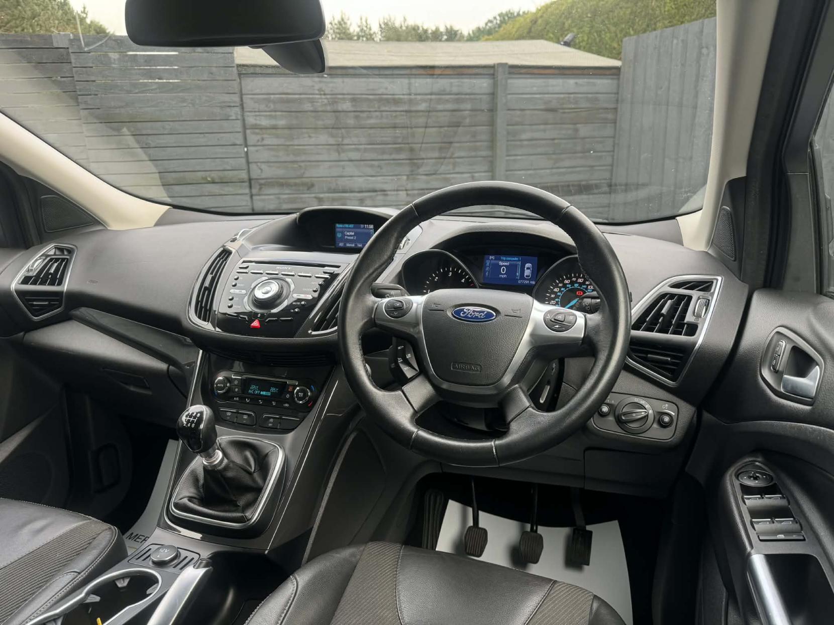 Ford Kuga 2.0 TDCi Titanium SUV 5dr Diesel Manual 2WD Euro 6 (s/s) (150 ps)