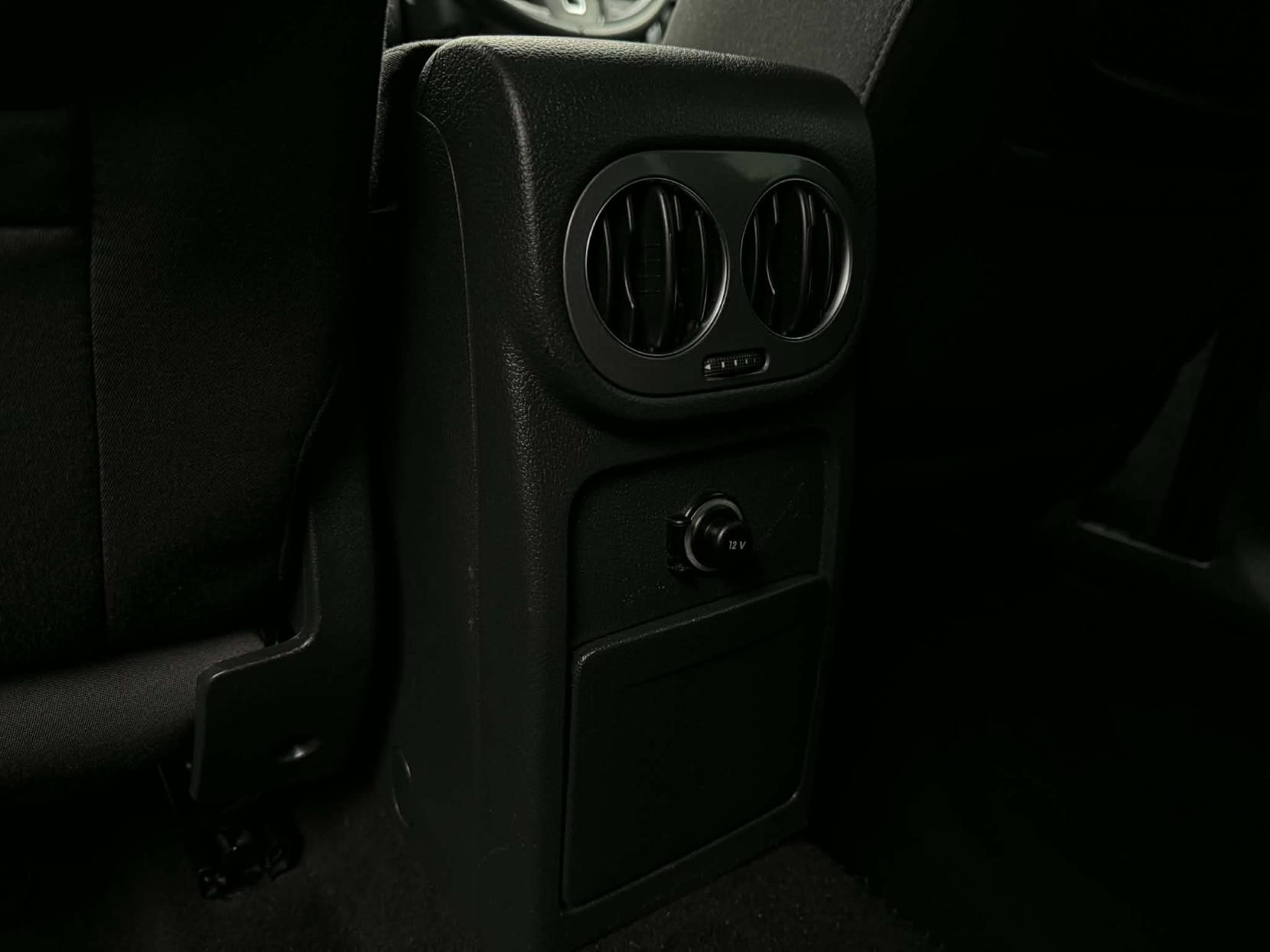 Volkswagen Tiguan 2.0 TDI BlueMotion Tech Match SUV 5dr Diesel DSG 4WD Euro 6 (s/s) (150 ps)