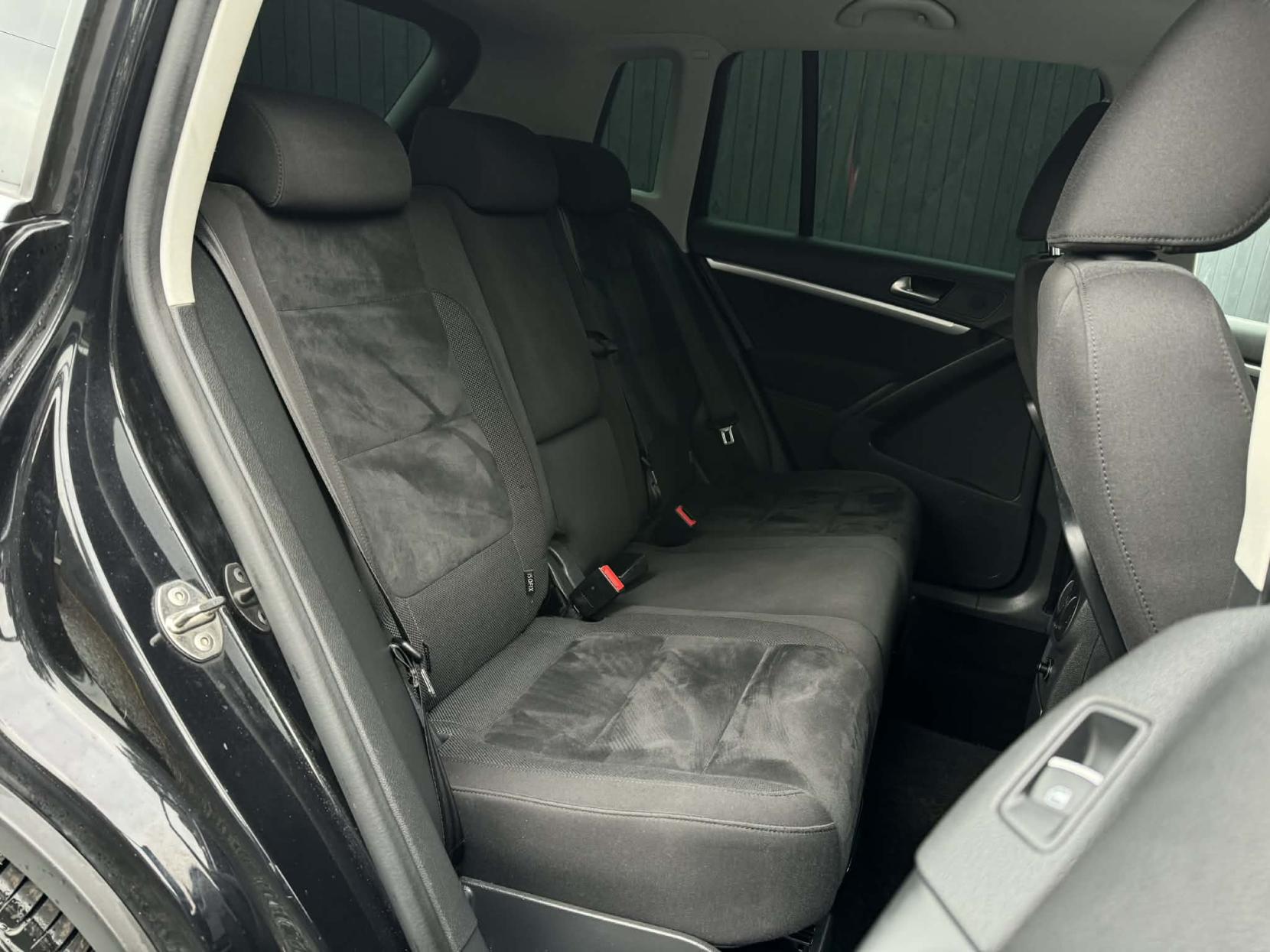 Volkswagen Tiguan 2.0 TDI BlueMotion Tech Match SUV 5dr Diesel DSG 4WD Euro 6 (s/s) (150 ps)