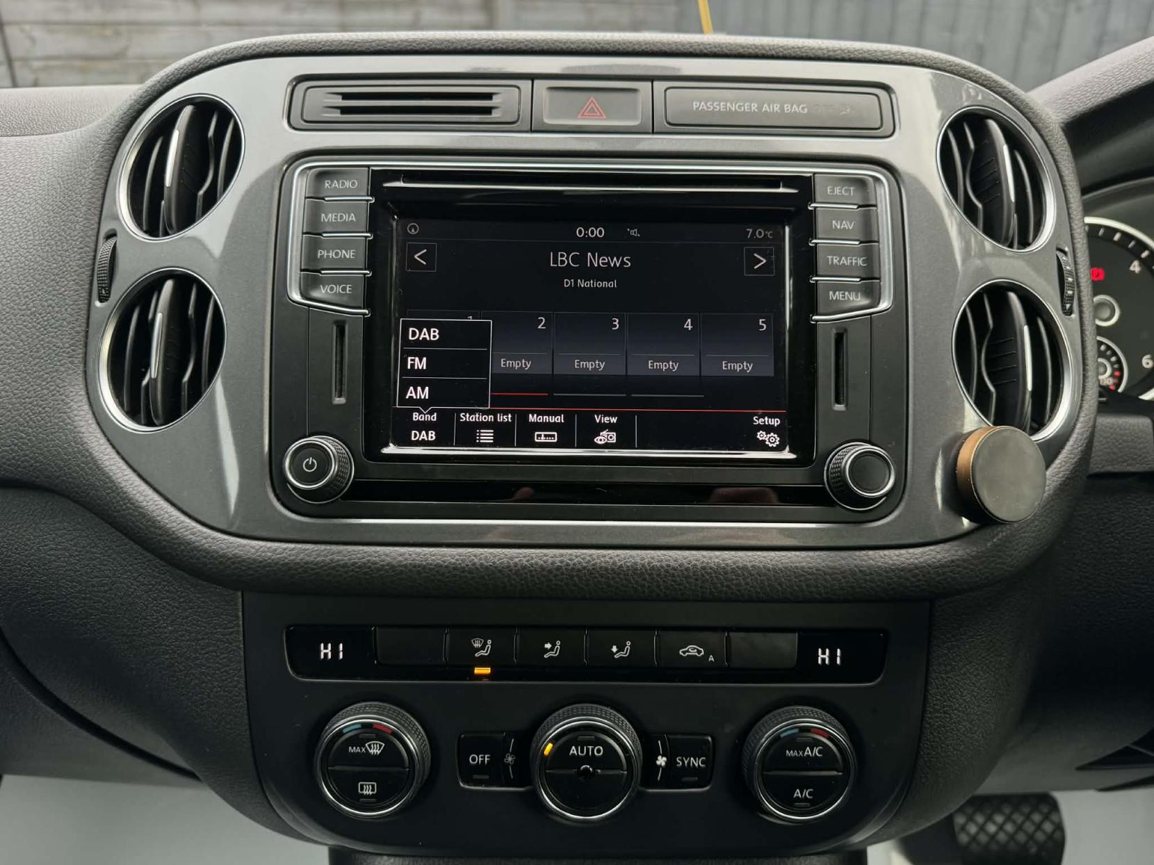 Volkswagen Tiguan 2.0 TDI BlueMotion Tech Match SUV 5dr Diesel DSG 4WD Euro 6 (s/s) (150 ps)