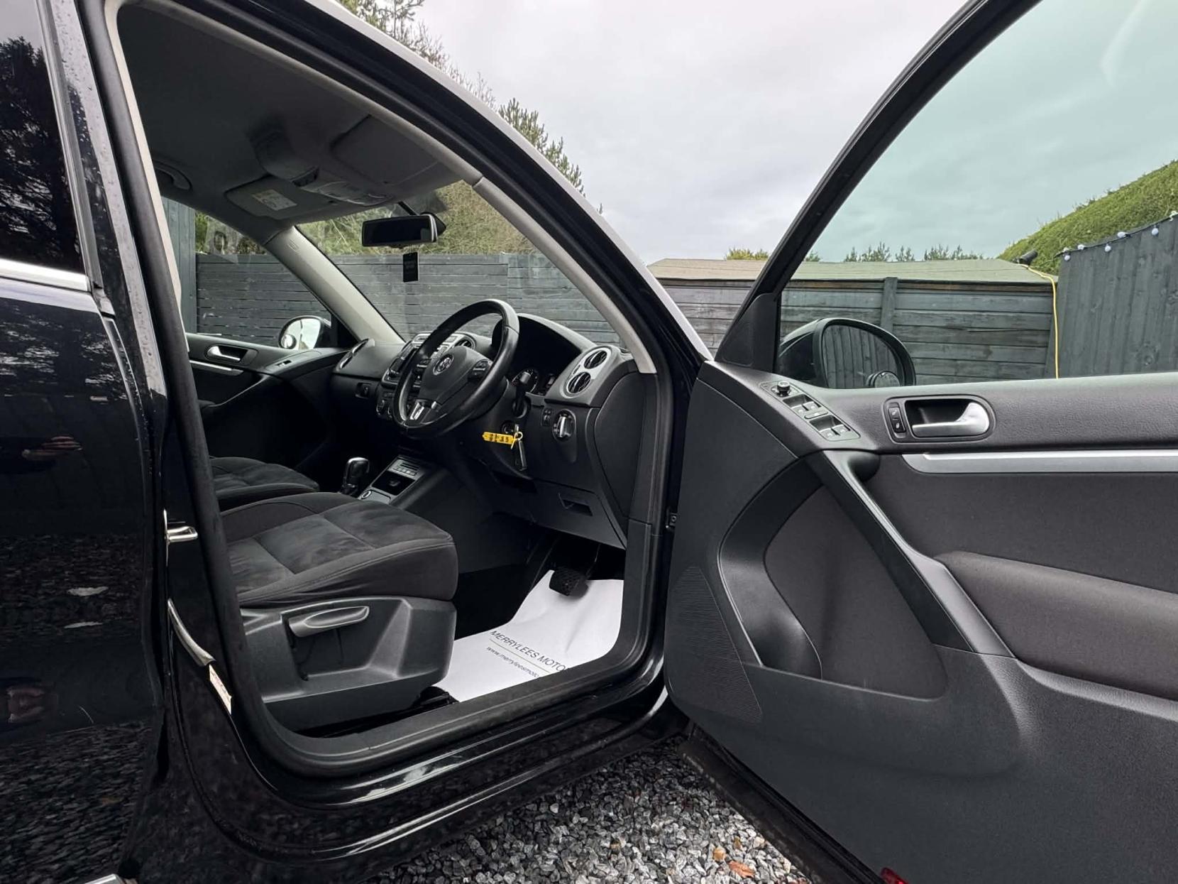 Volkswagen Tiguan 2.0 TDI BlueMotion Tech Match SUV 5dr Diesel DSG 4WD Euro 6 (s/s) (150 ps)