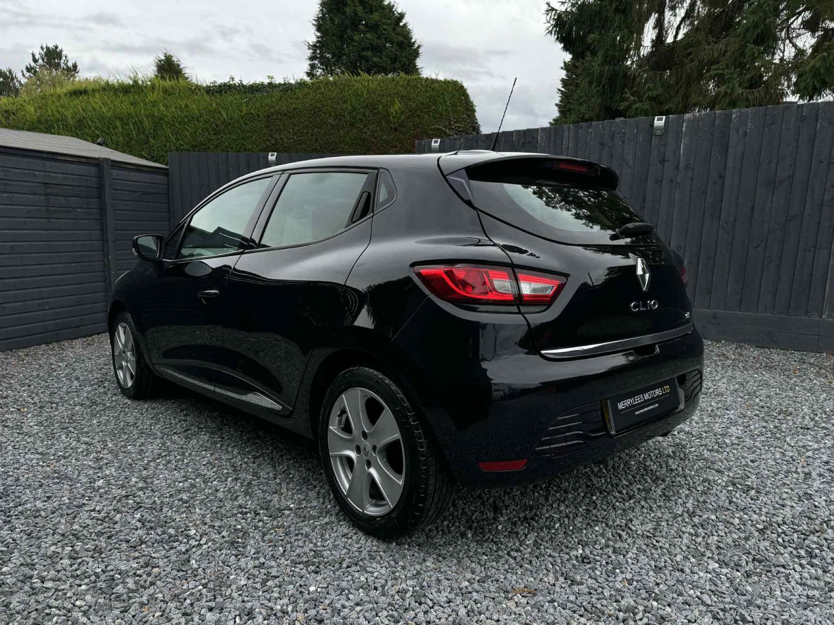 Renault Clio 1.5 dCi Dynamique Nav Hatchback 5dr Diesel Manual Euro 6 (s/s) (90 ps)