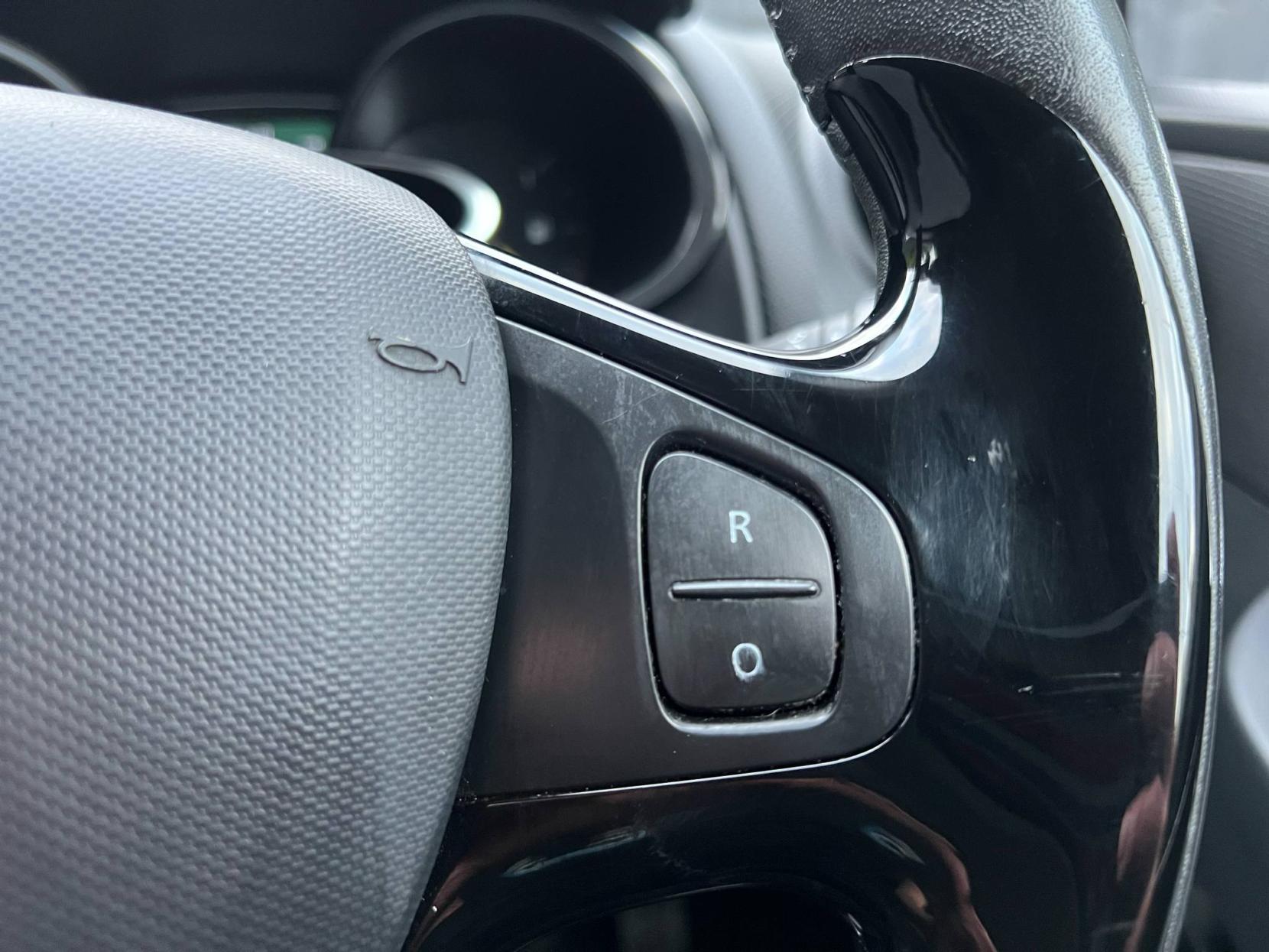 Renault Clio 1.5 dCi Dynamique Nav Hatchback 5dr Diesel Manual Euro 6 (s/s) (90 ps)