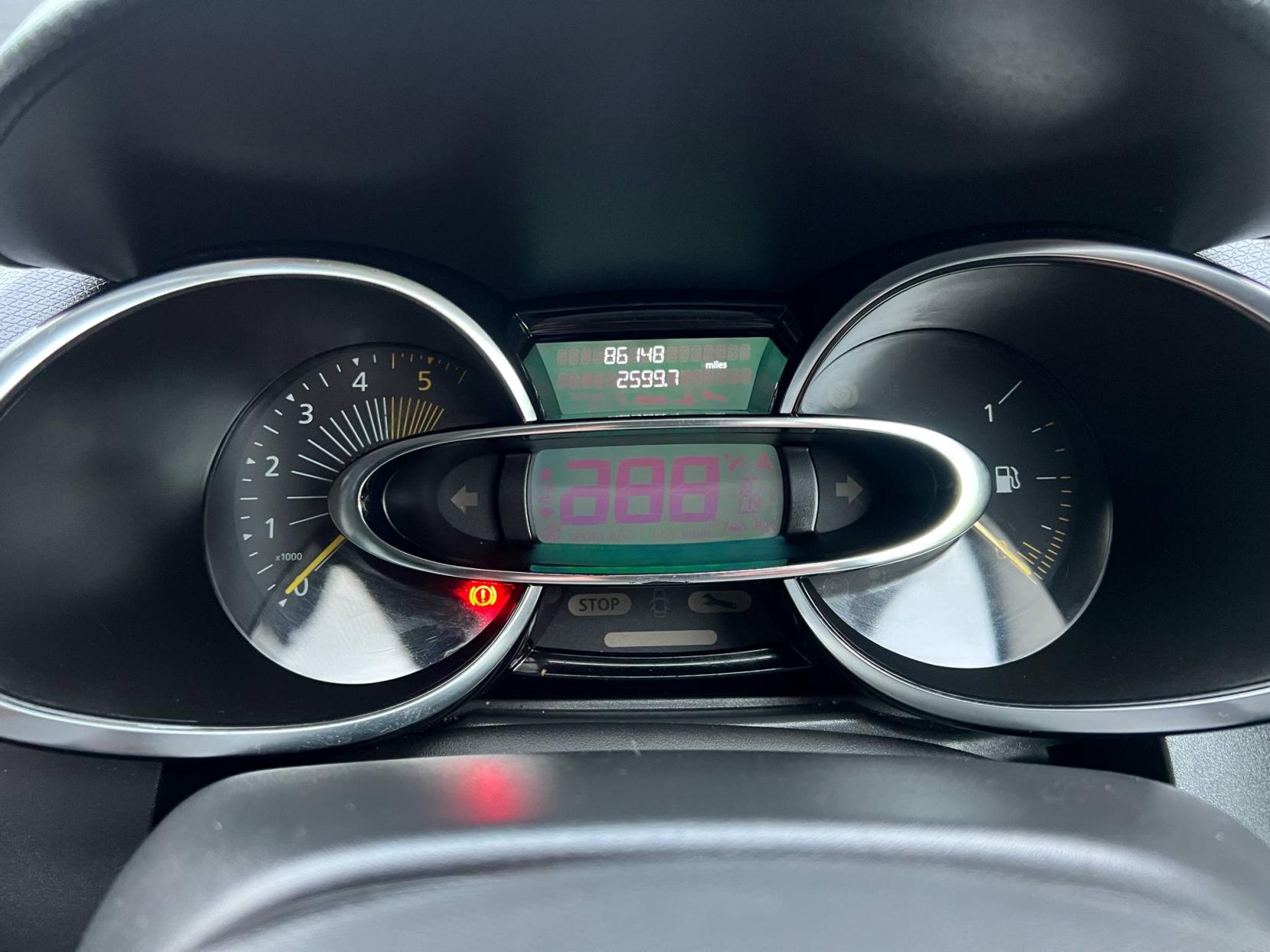 Renault Clio 1.5 dCi Dynamique Nav Hatchback 5dr Diesel Manual Euro 6 (s/s) (90 ps)