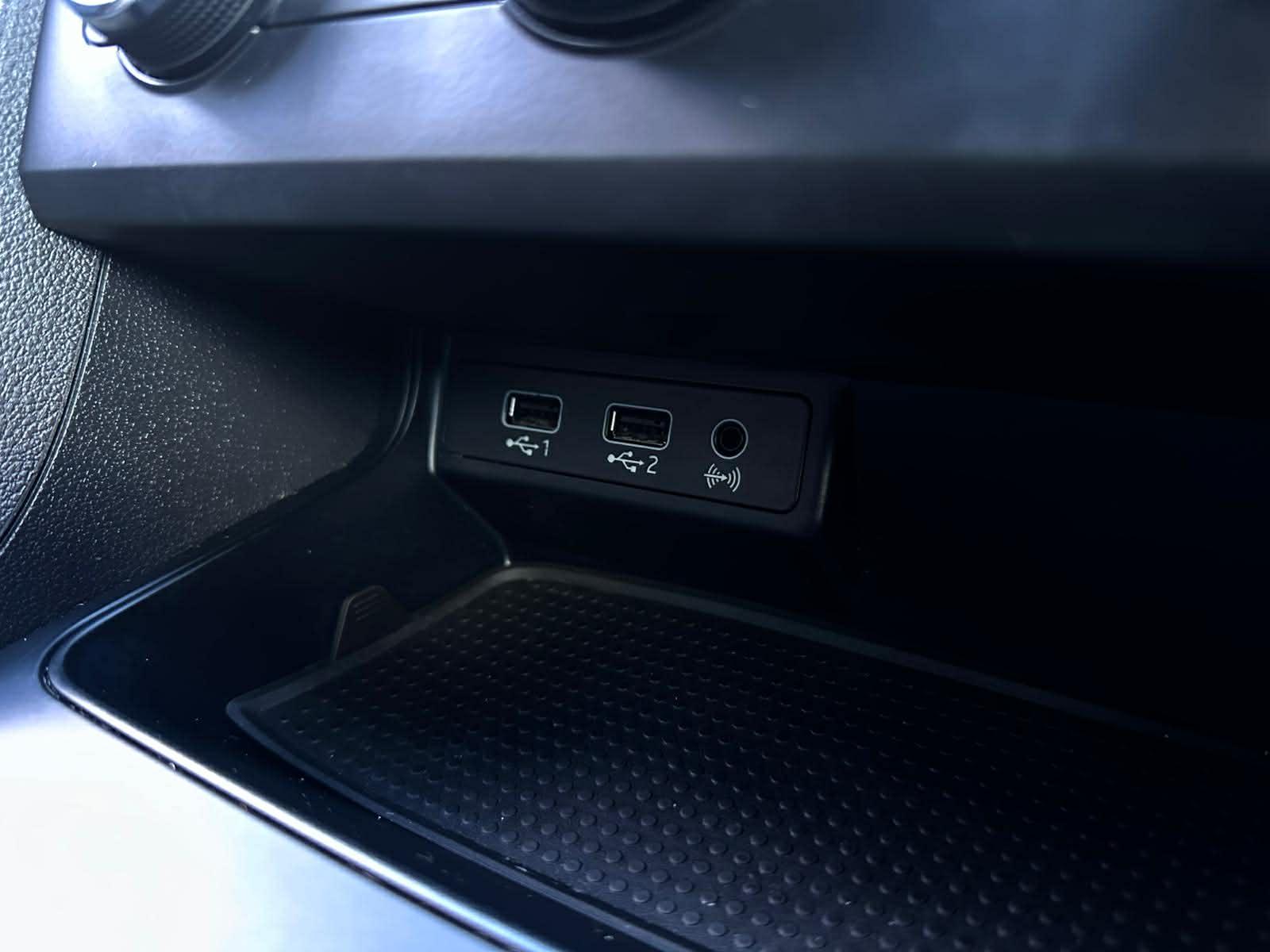 SEAT Leon 1.6 TDI SE Dynamic Technology Hatchback 5dr Diesel DSG Euro 6 (s/s) (115 ps)