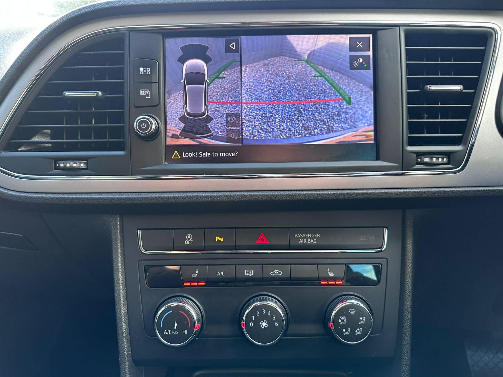 SEAT Leon 1.6 TDI SE Dynamic Technology Hatchback 5dr Diesel DSG Euro 6 (s/s) (115 ps)