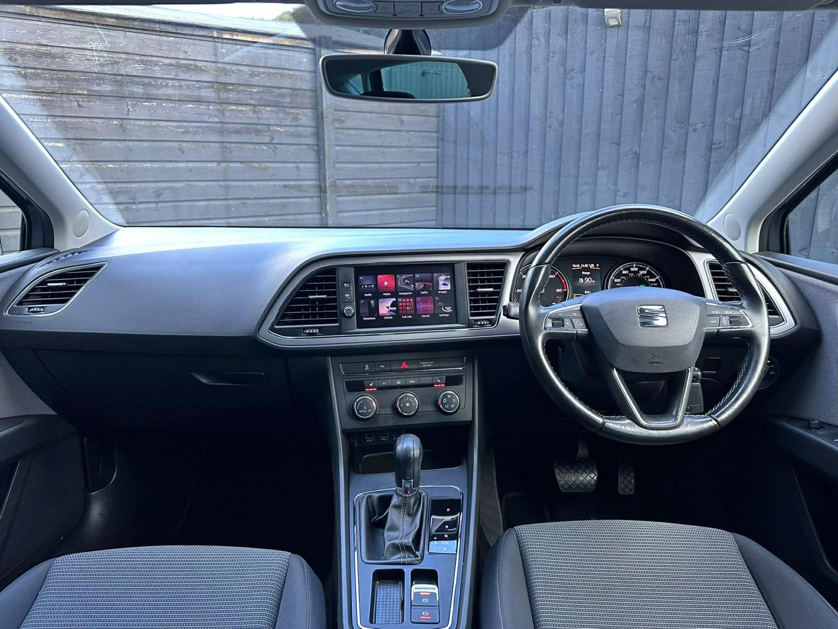 SEAT Leon 1.6 TDI SE Dynamic Technology Hatchback 5dr Diesel DSG Euro 6 (s/s) (115 ps)