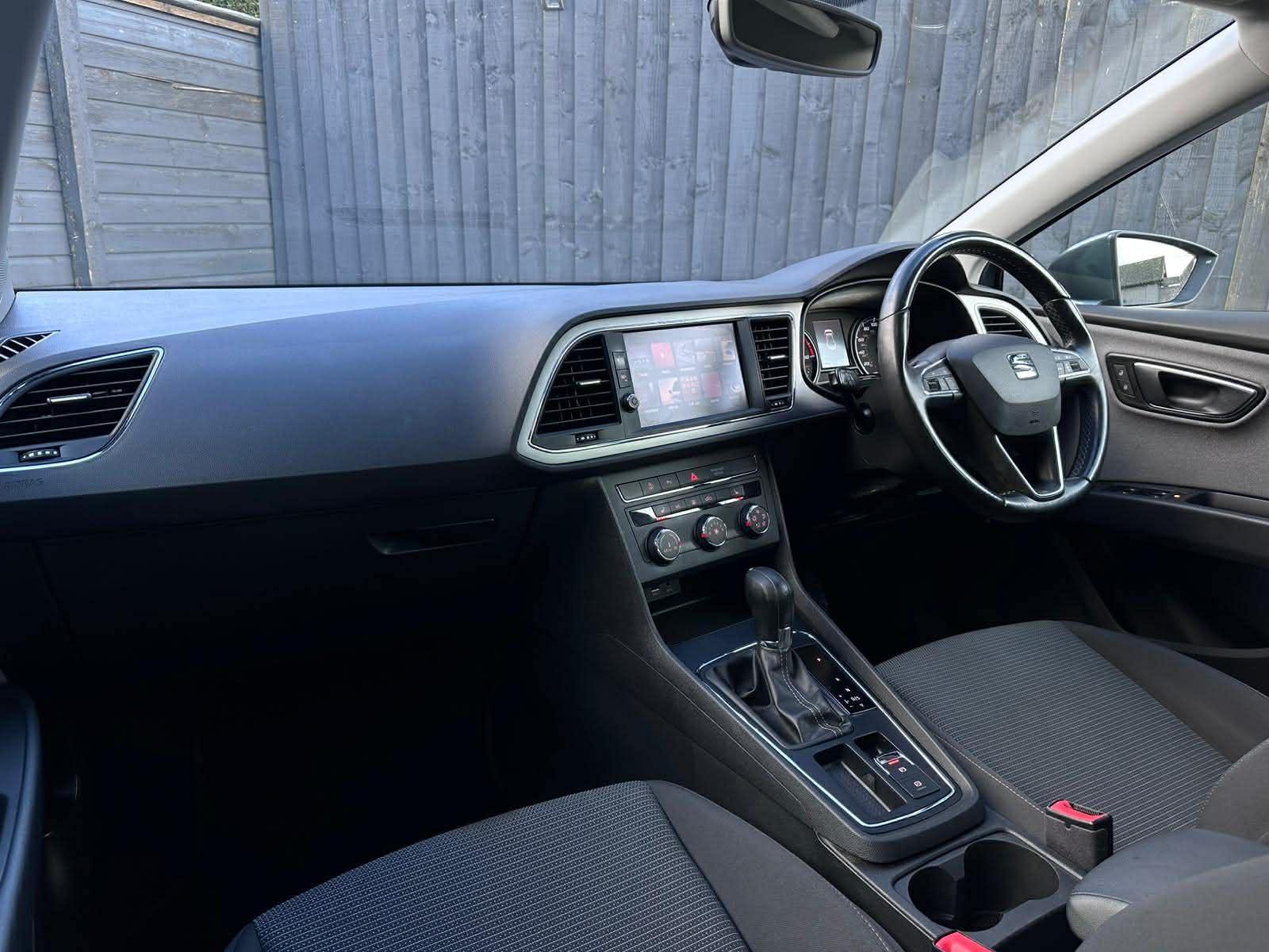 SEAT Leon 1.6 TDI SE Dynamic Technology Hatchback 5dr Diesel DSG Euro 6 (s/s) (115 ps)