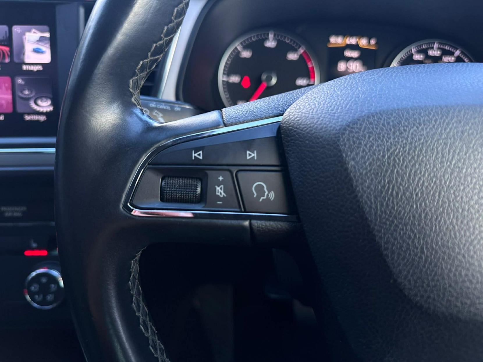 SEAT Leon 1.6 TDI SE Dynamic Technology Hatchback 5dr Diesel DSG Euro 6 (s/s) (115 ps)