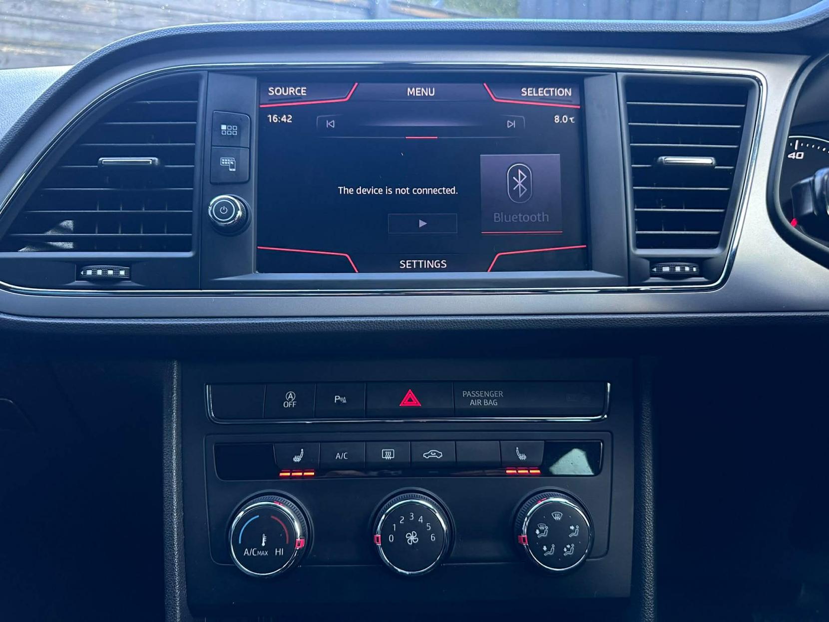 SEAT Leon 1.6 TDI SE Dynamic Technology Hatchback 5dr Diesel DSG Euro 6 (s/s) (115 ps)