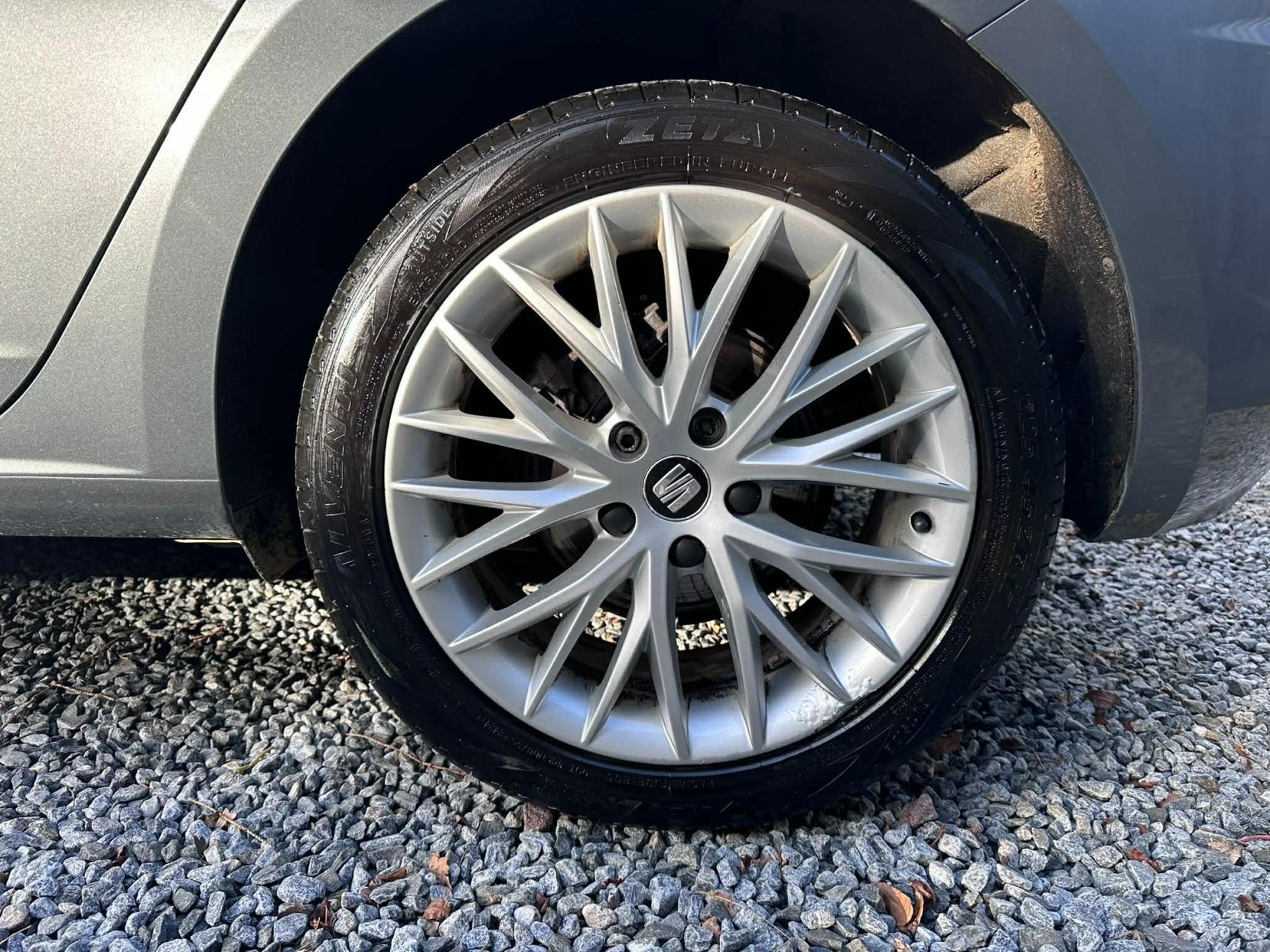 SEAT Leon 1.6 TDI SE Dynamic Technology Hatchback 5dr Diesel DSG Euro 6 (s/s) (115 ps)