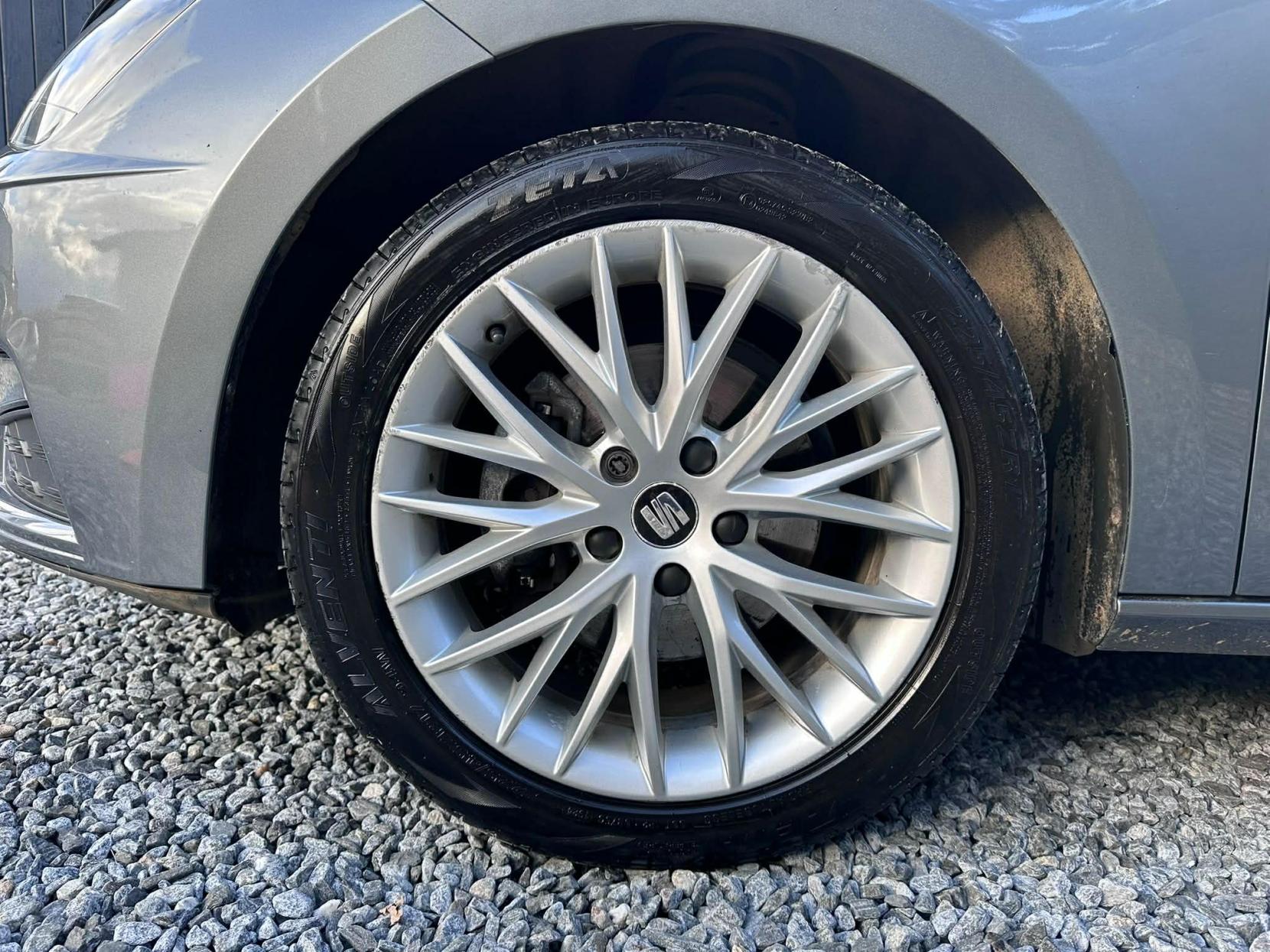 SEAT Leon 1.6 TDI SE Dynamic Technology Hatchback 5dr Diesel DSG Euro 6 (s/s) (115 ps)