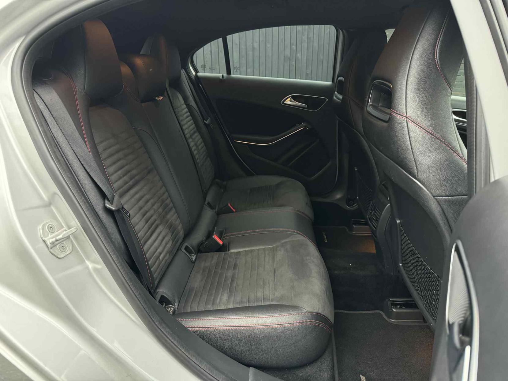 Mercedes-Benz A Class 1.5 A180d AMG Line Hatchback 5dr Diesel Manual Euro 6 (s/s) (109 ps)