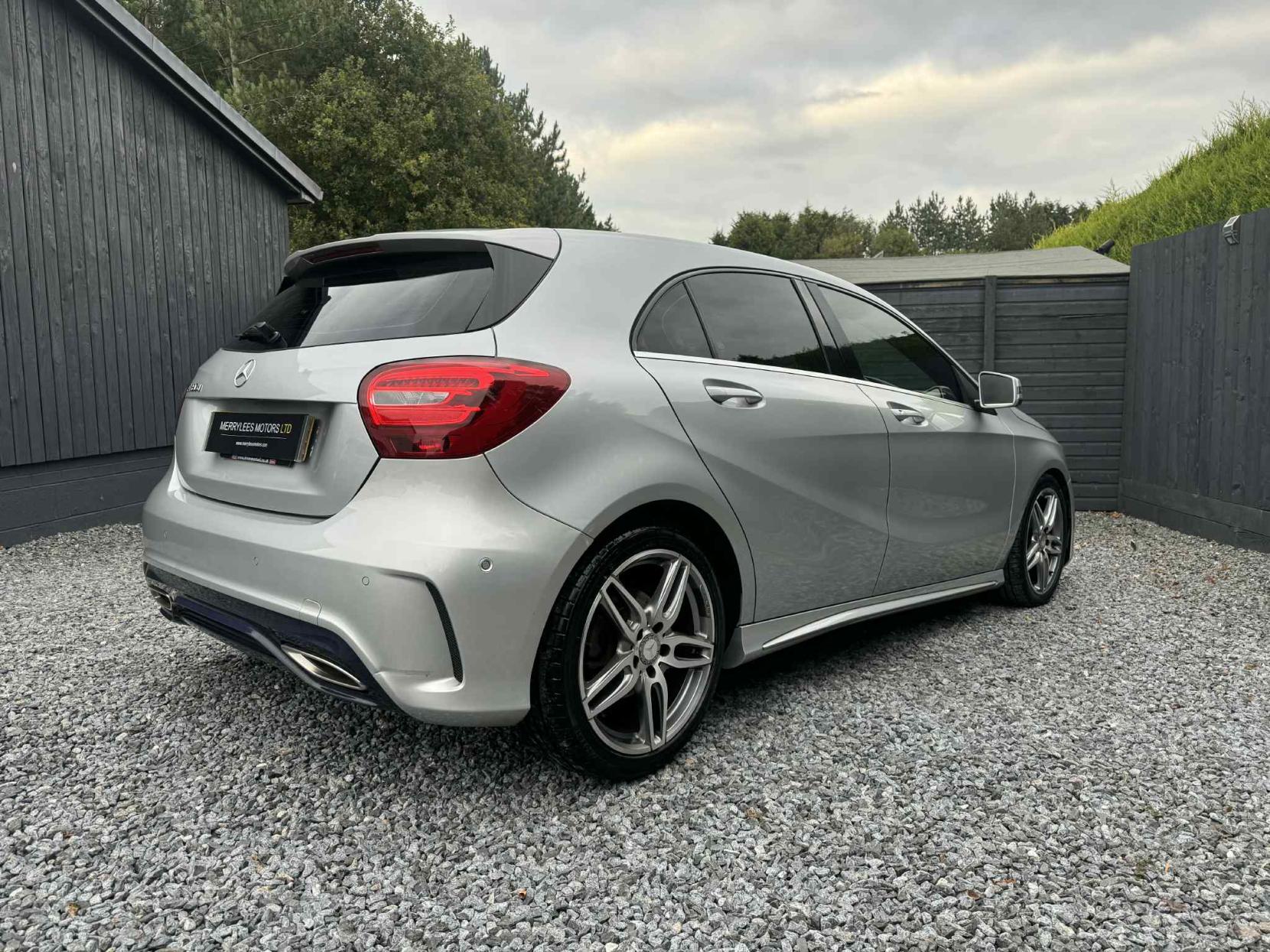 Mercedes-Benz A Class 1.5 A180d AMG Line Hatchback 5dr Diesel Manual Euro 6 (s/s) (109 ps)