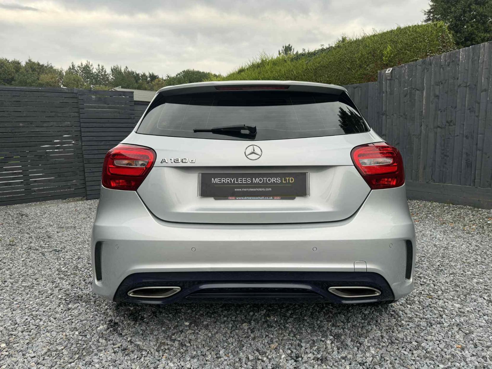 Mercedes-Benz A Class 1.5 A180d AMG Line Hatchback 5dr Diesel Manual Euro 6 (s/s) (109 ps)