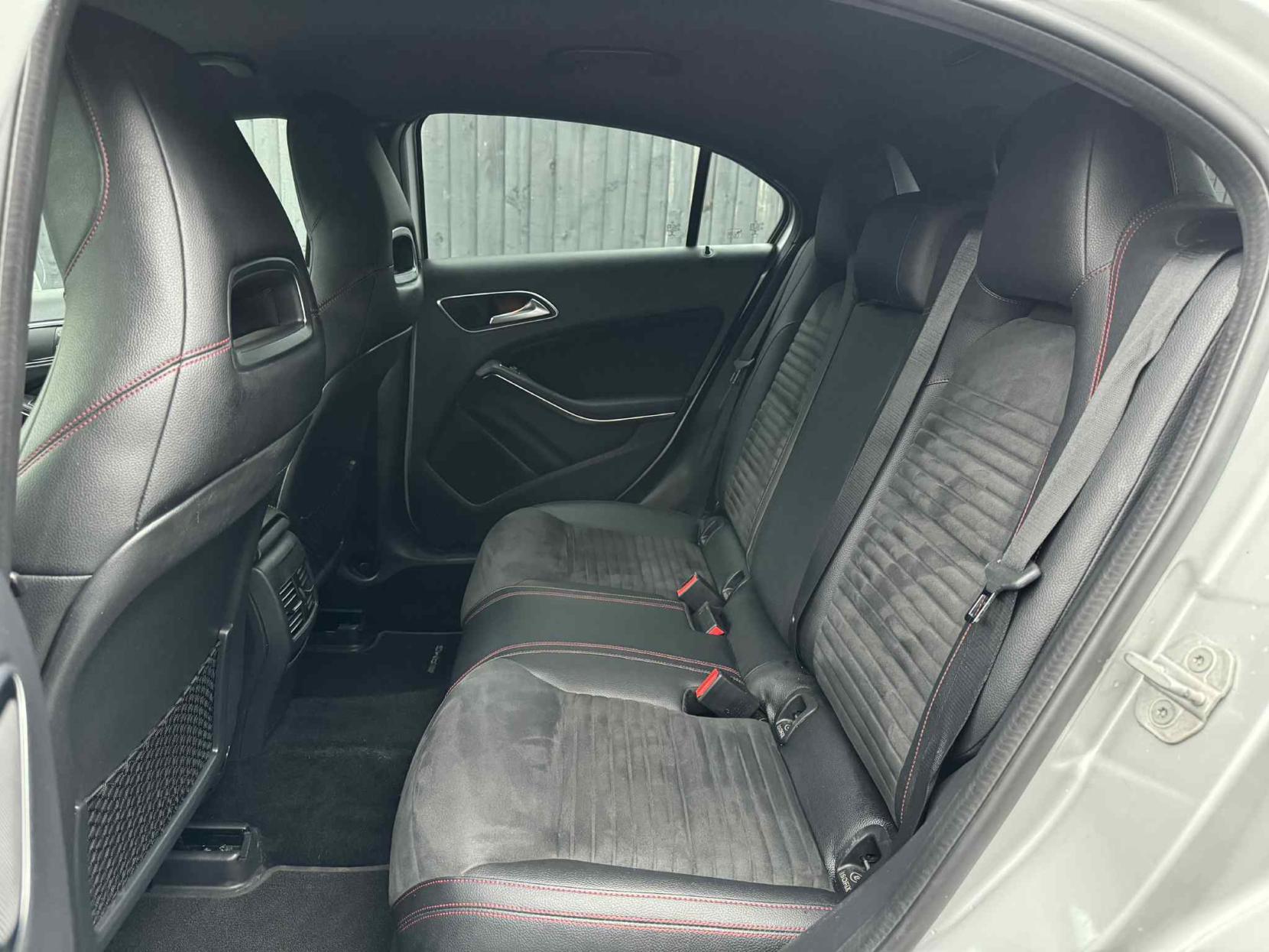 Mercedes-Benz A Class 1.5 A180d AMG Line Hatchback 5dr Diesel Manual Euro 6 (s/s) (109 ps)