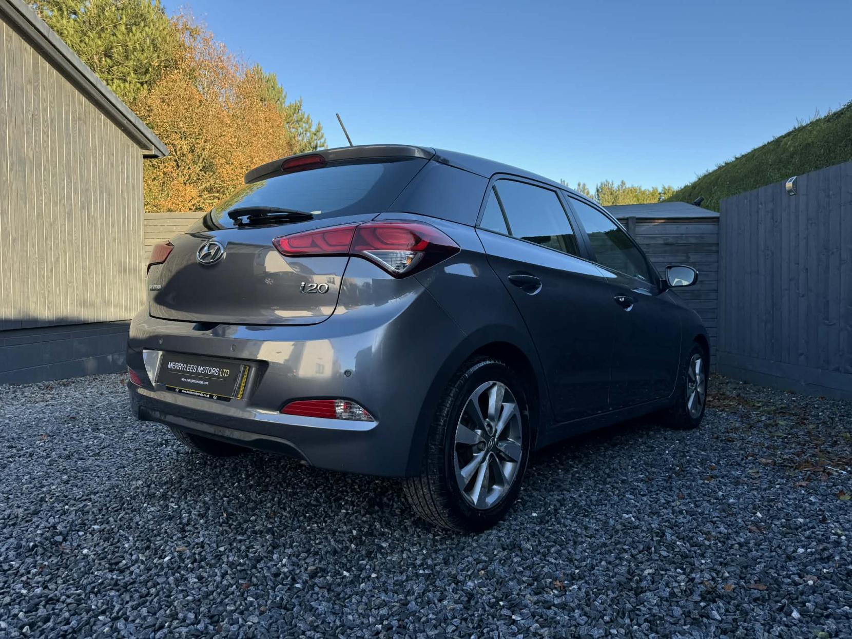Hyundai i20 1.4 SE Hatchback 5dr Petrol Manual Euro 6 (100 ps)