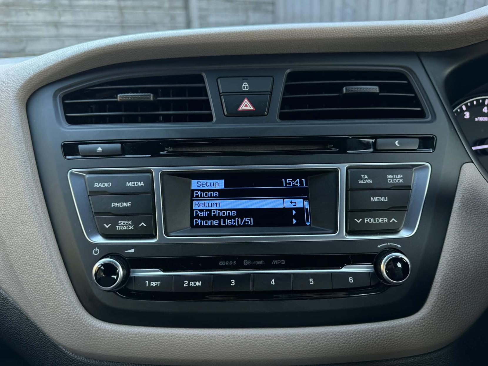 Hyundai i20 1.4 SE Hatchback 5dr Petrol Manual Euro 6 (100 ps)