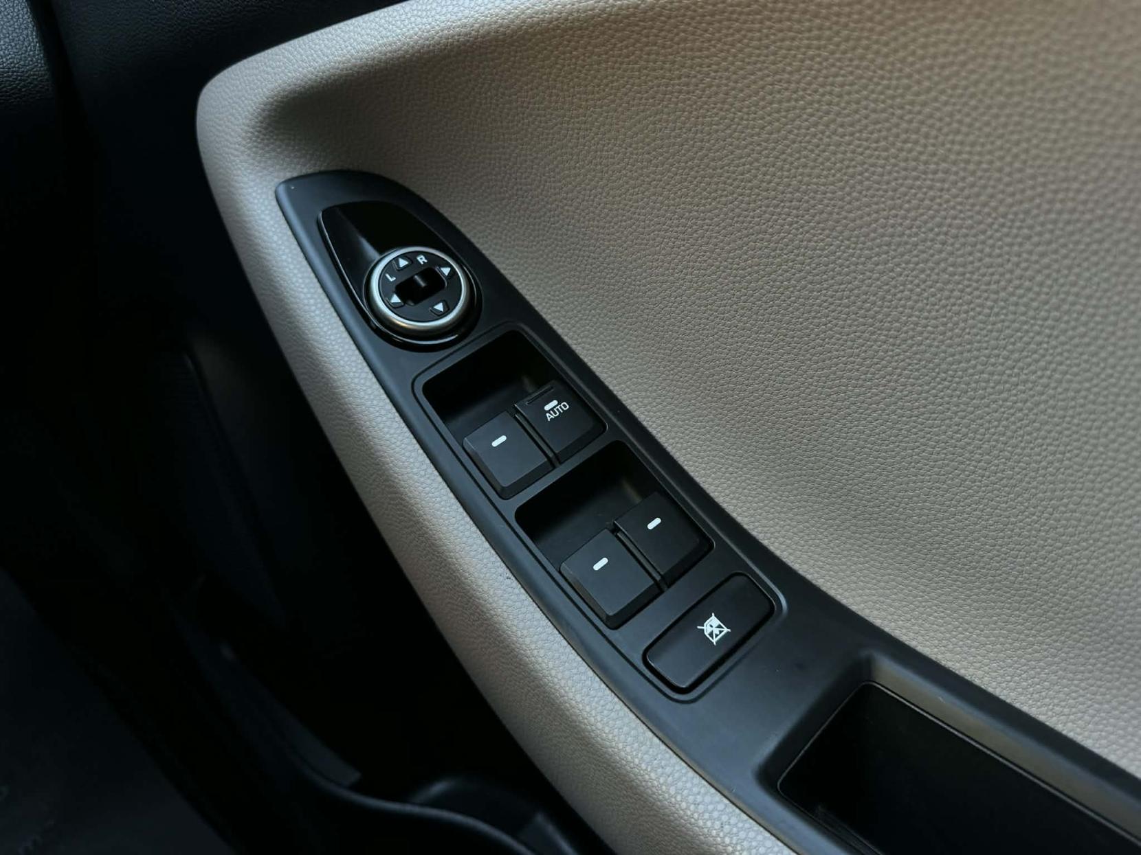 Hyundai i20 1.4 SE Hatchback 5dr Petrol Manual Euro 6 (100 ps)