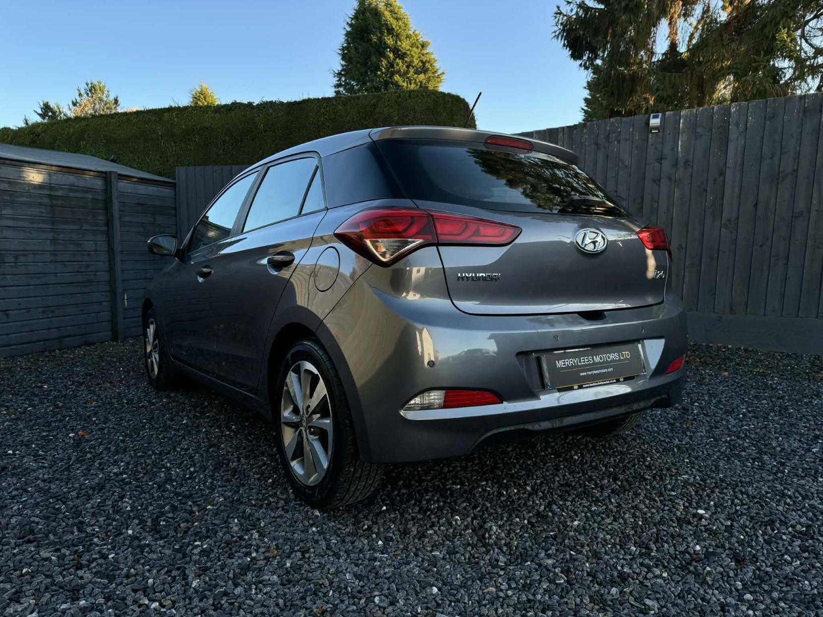 Hyundai i20 1.4 SE Hatchback 5dr Petrol Manual Euro 6 (100 ps)