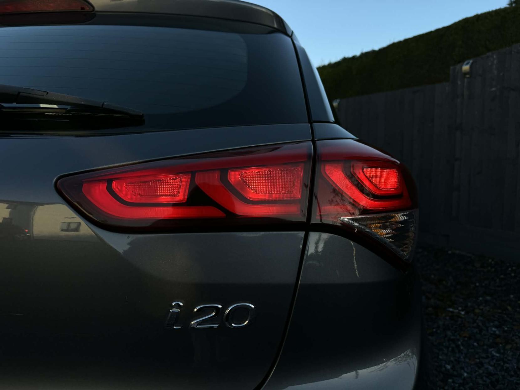 Hyundai i20 1.4 SE Hatchback 5dr Petrol Manual Euro 6 (100 ps)