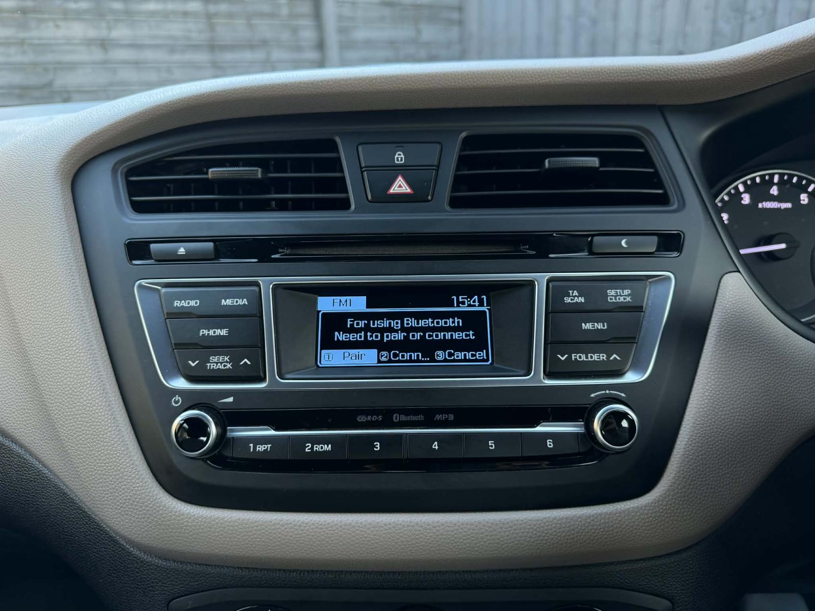 Hyundai i20 1.4 SE Hatchback 5dr Petrol Manual Euro 6 (100 ps)