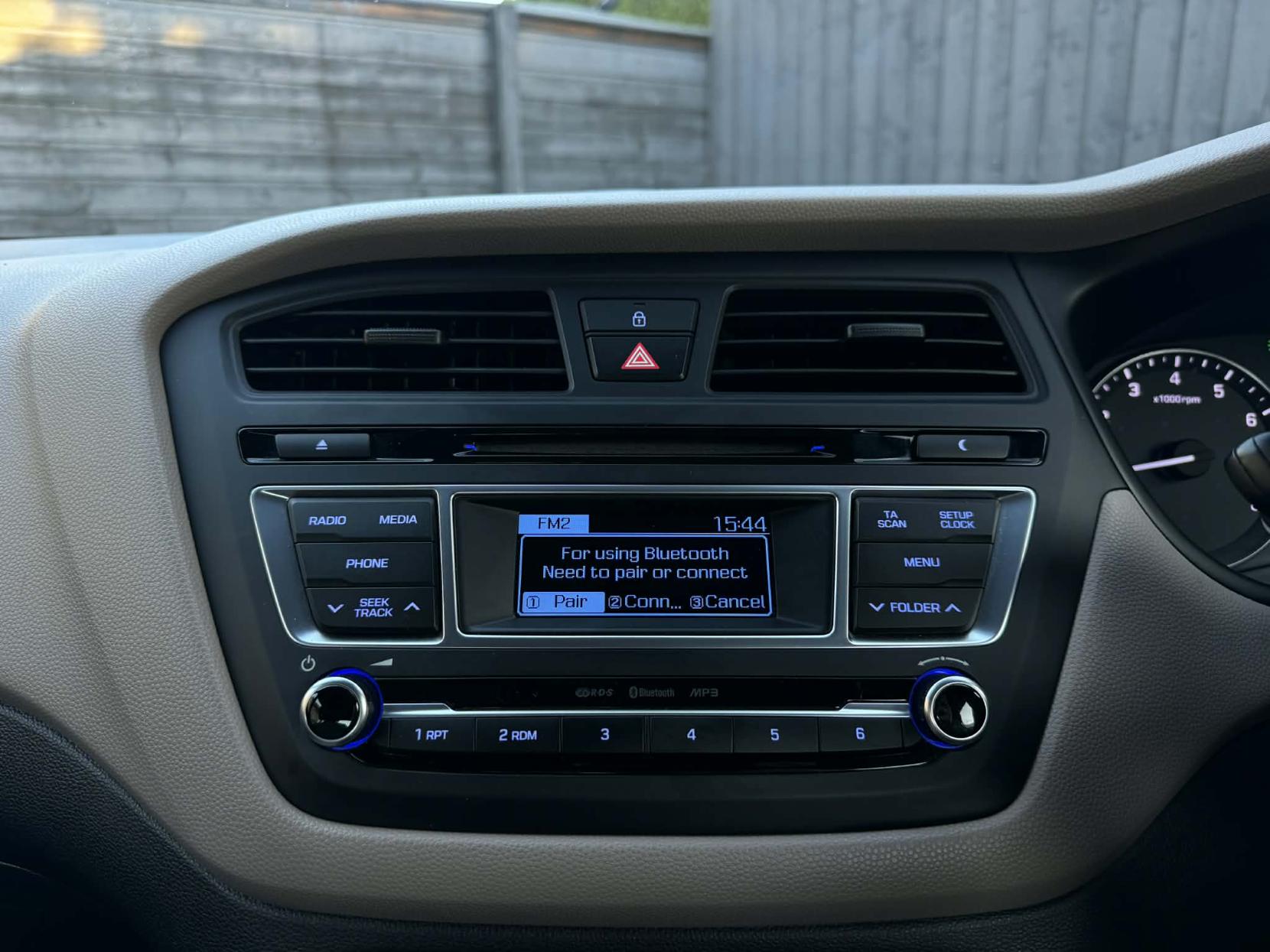 Hyundai i20 1.4 SE Hatchback 5dr Petrol Manual Euro 6 (100 ps)