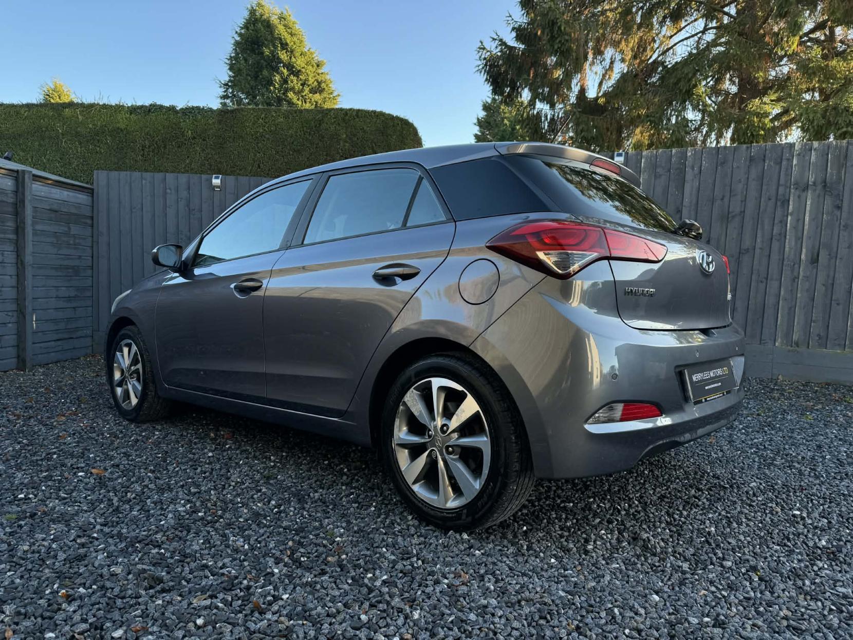 Hyundai i20 1.4 SE Hatchback 5dr Petrol Manual Euro 6 (100 ps)