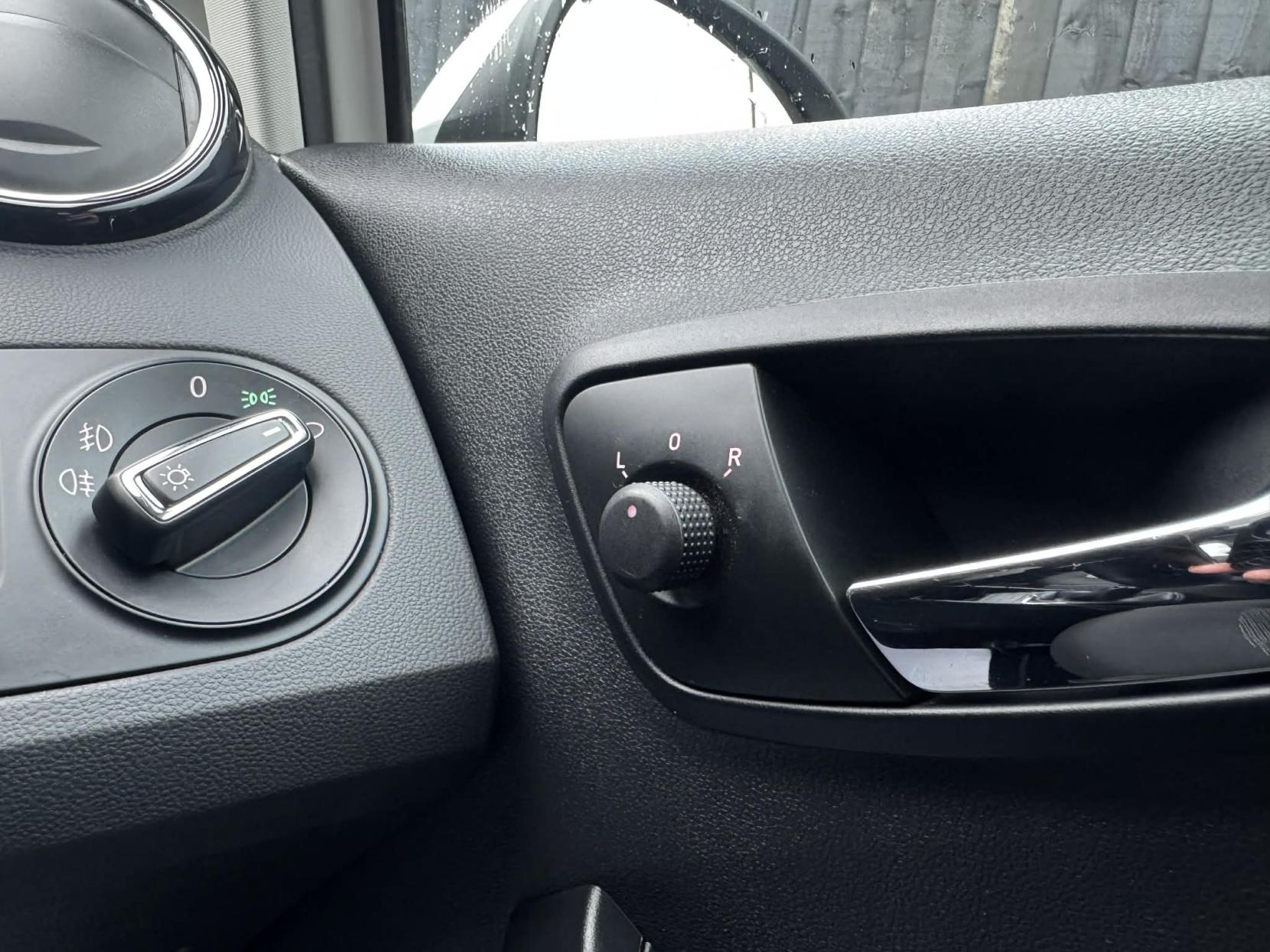 SEAT Ibiza 1.0 Vista Sport Coupe 3dr Petrol Manual Euro 6 (75 ps)