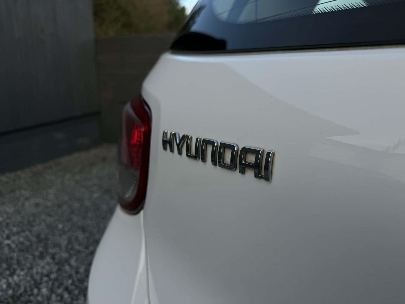 Hyundai i10 1.2 Premium Hatchback 5dr Petrol Manual Euro 5 (87 ps)