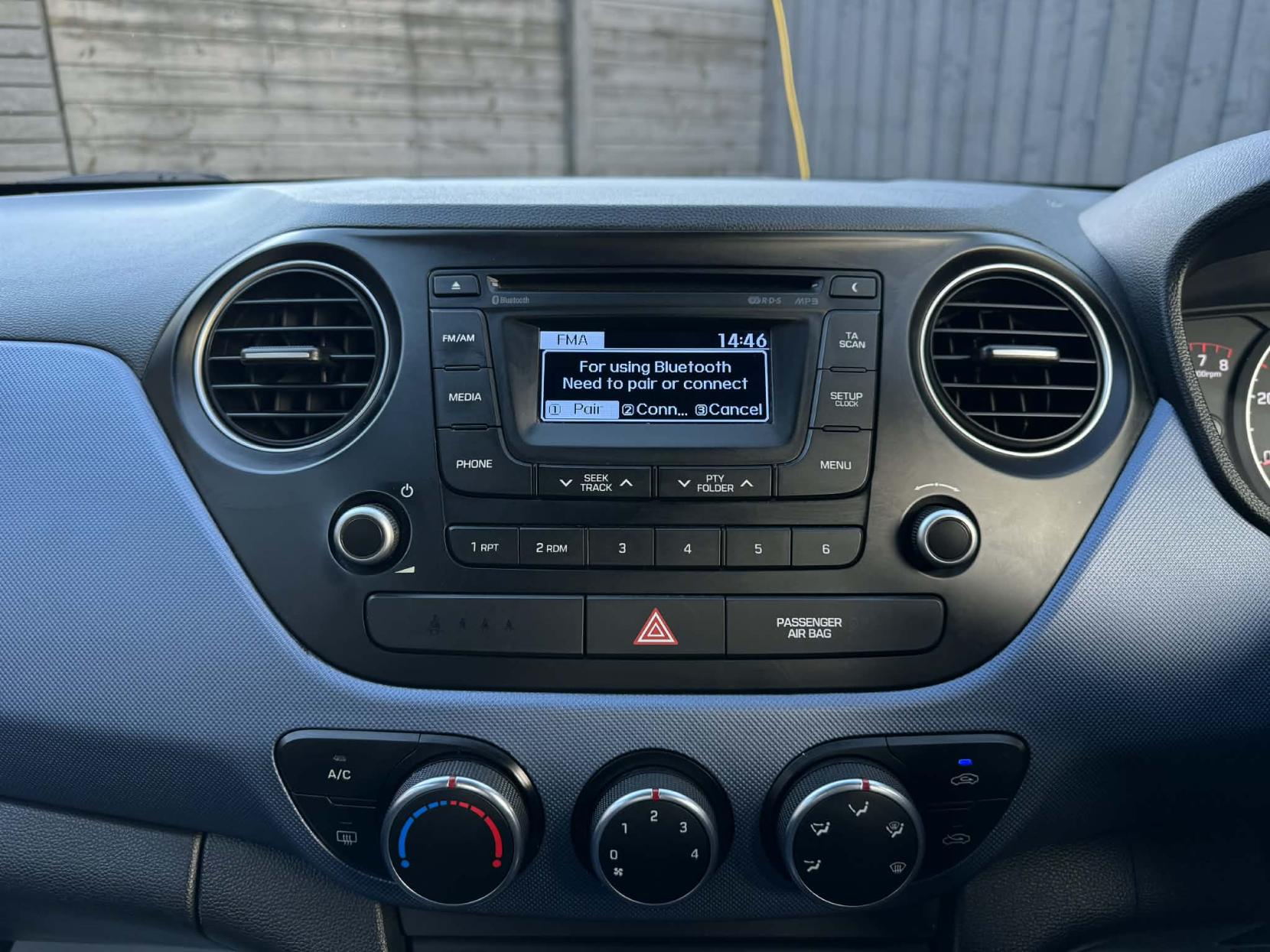 Hyundai i10 1.2 Premium Hatchback 5dr Petrol Manual Euro 5 (87 ps)