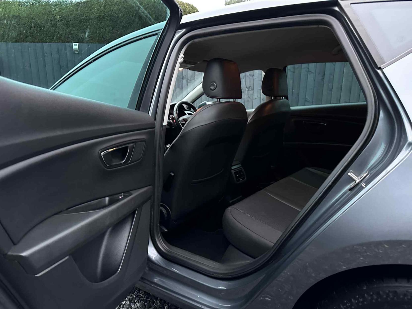 SEAT Leon 2.0 TDI FR Hatchback 5dr Diesel Manual Euro 6 (s/s) (150 ps)