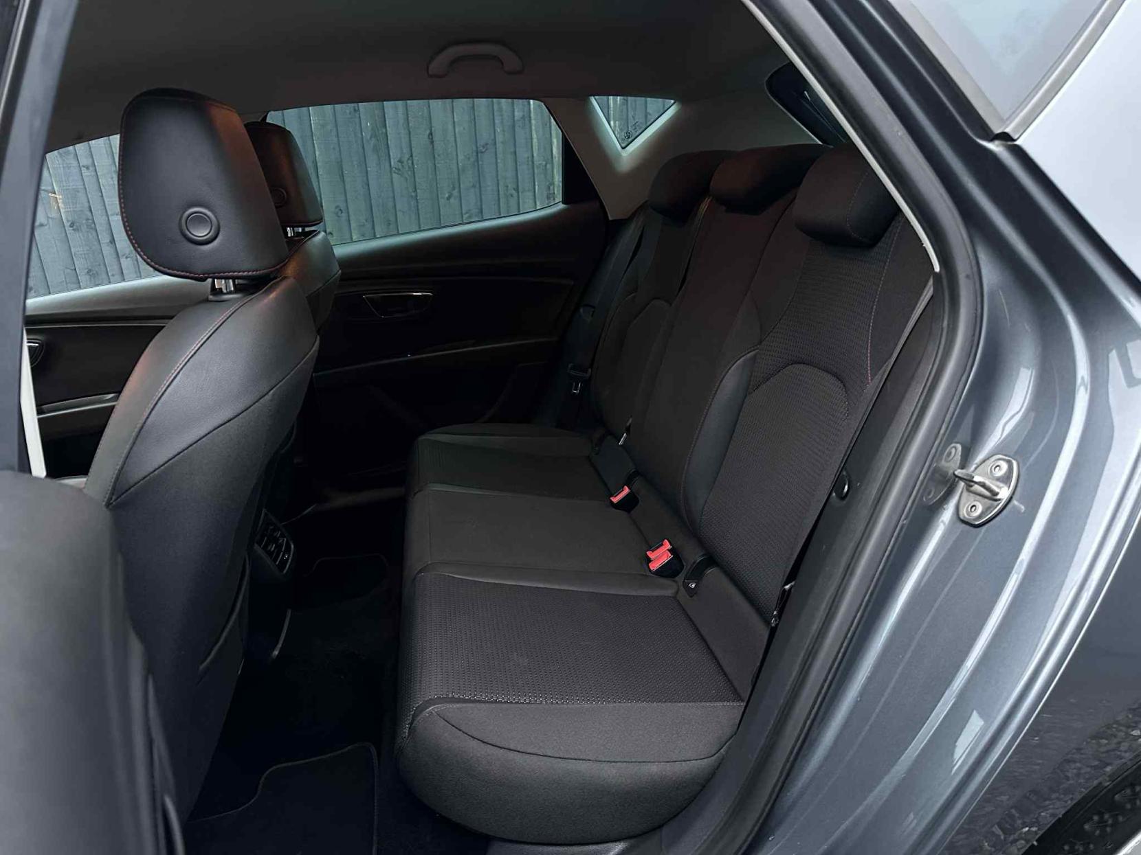 SEAT Leon 2.0 TDI FR Hatchback 5dr Diesel Manual Euro 6 (s/s) (150 ps)