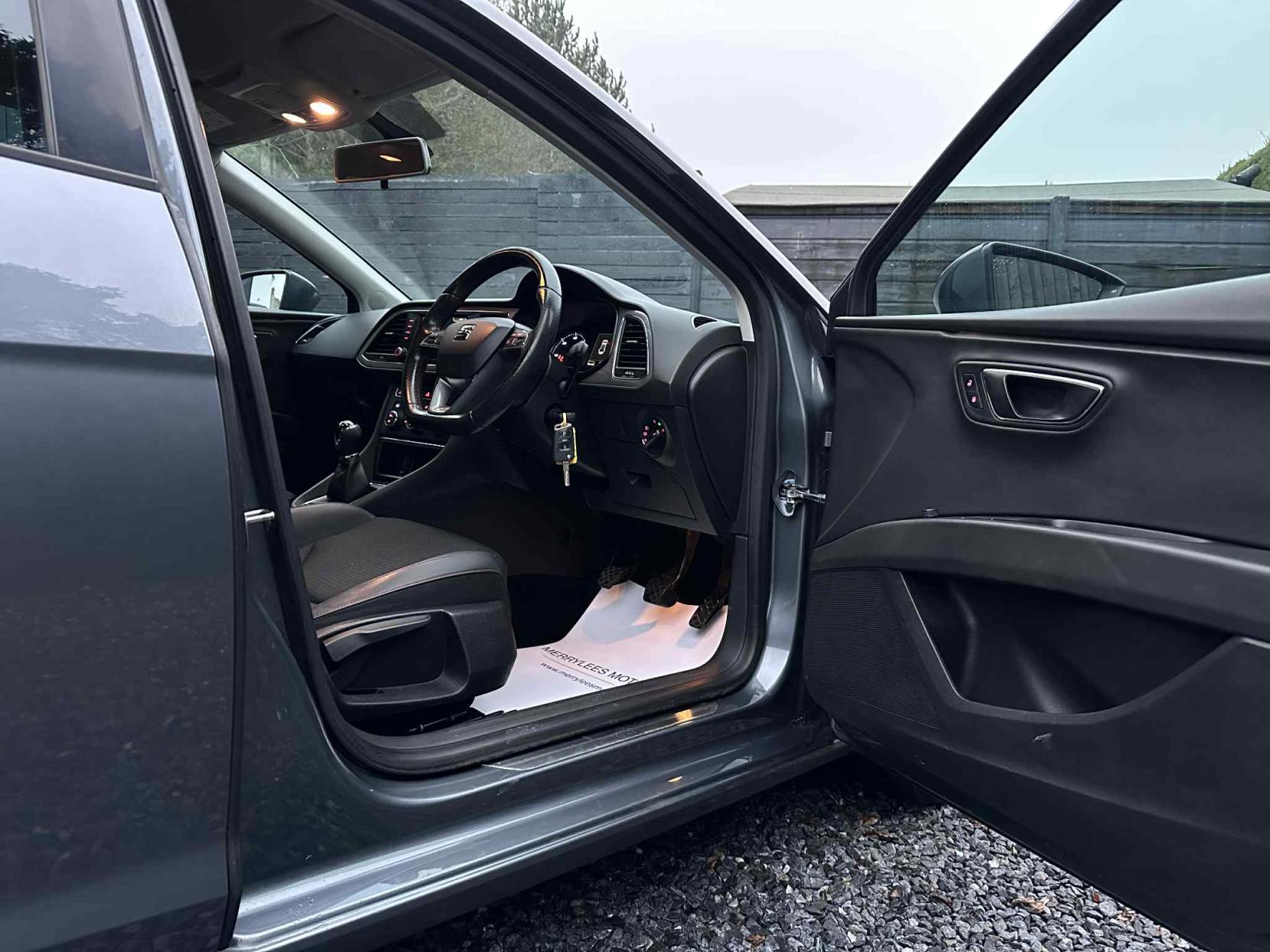 SEAT Leon 2.0 TDI FR Hatchback 5dr Diesel Manual Euro 6 (s/s) (150 ps)