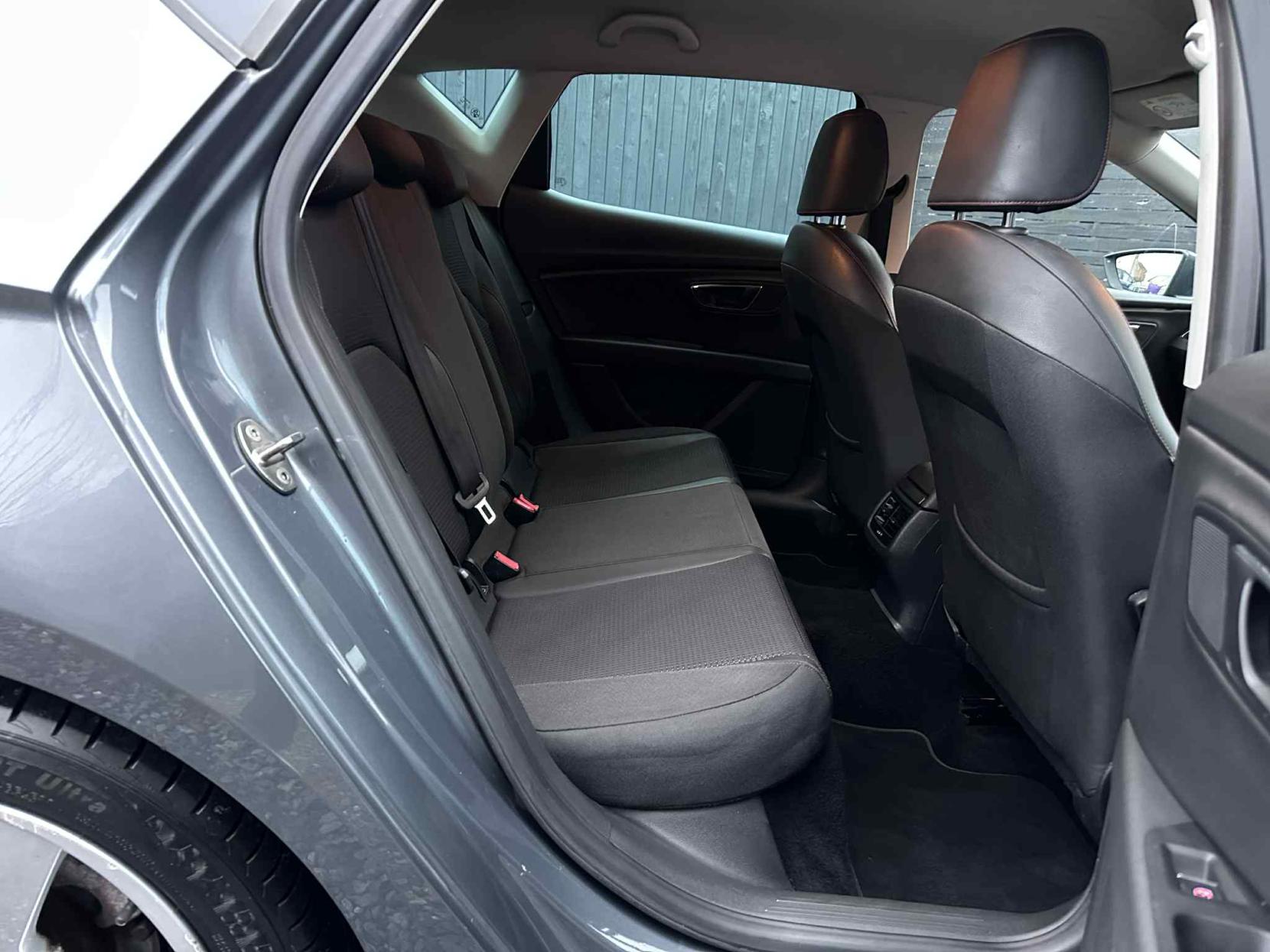 SEAT Leon 2.0 TDI FR Hatchback 5dr Diesel Manual Euro 6 (s/s) (150 ps)