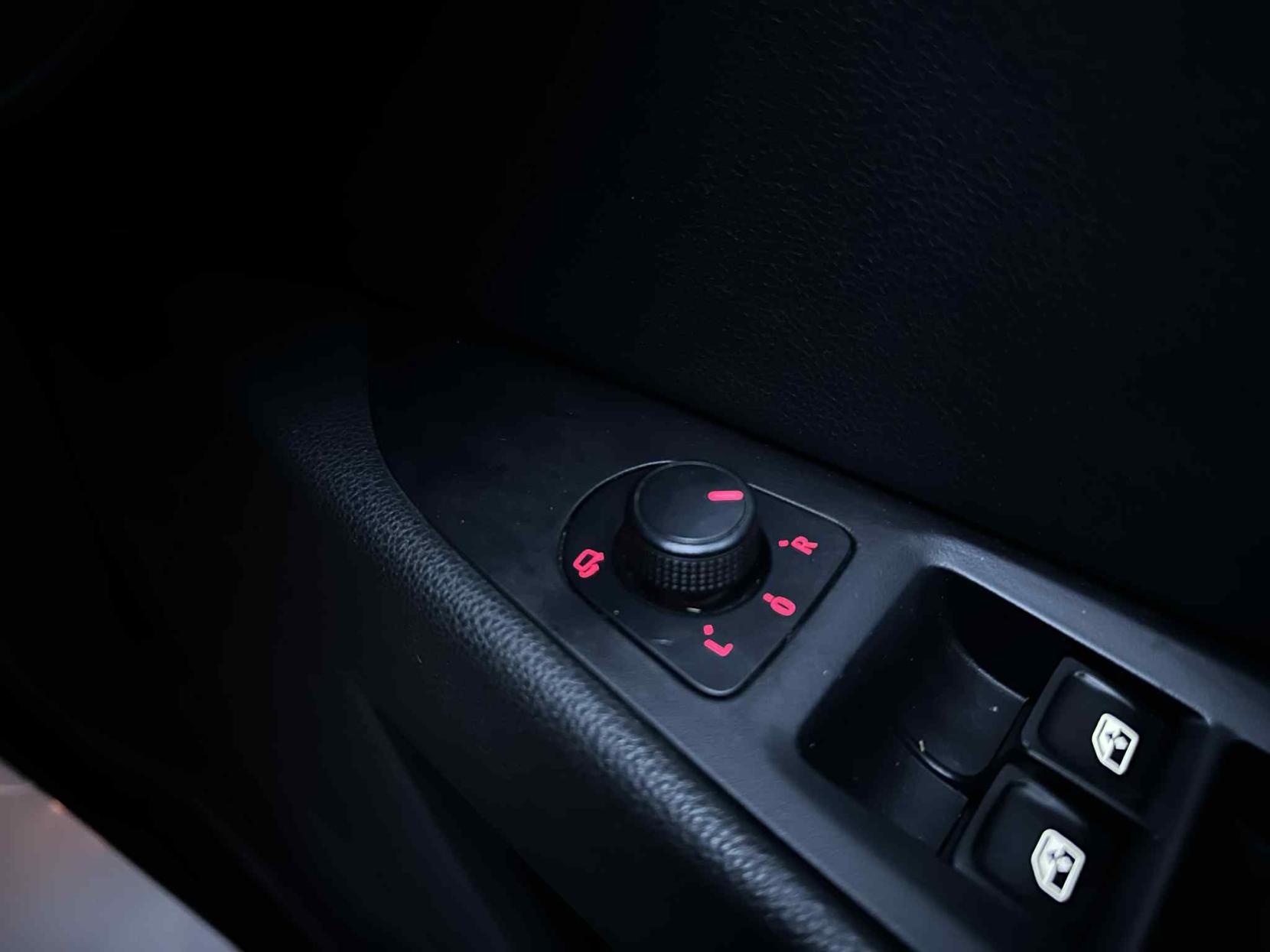 SEAT Leon 2.0 TDI FR Hatchback 5dr Diesel Manual Euro 6 (s/s) (150 ps)