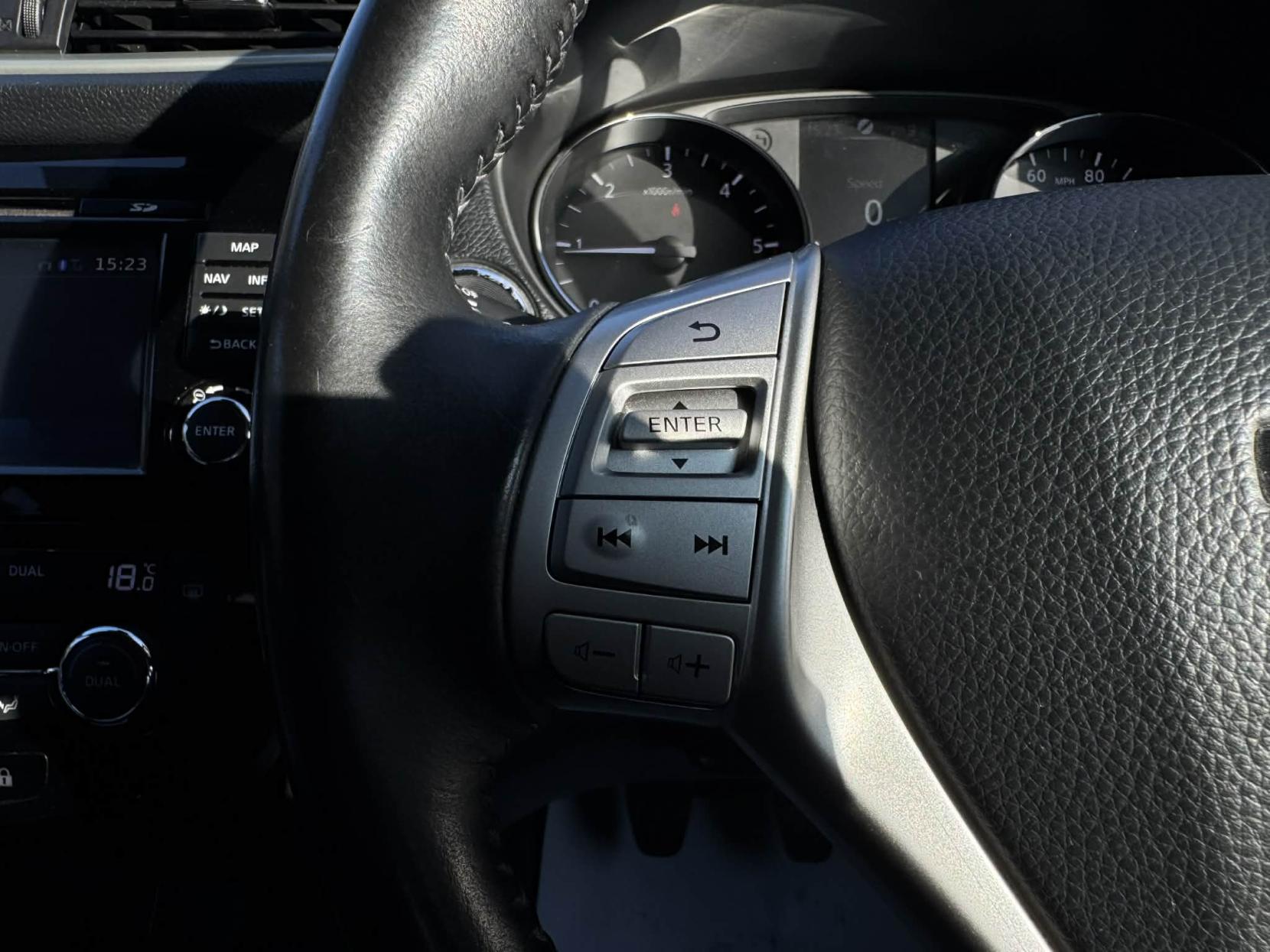 Nissan Qashqai 1.5 dCi n-tec SUV 5dr Diesel Manual 2WD Euro 6 (s/s) (110 ps)