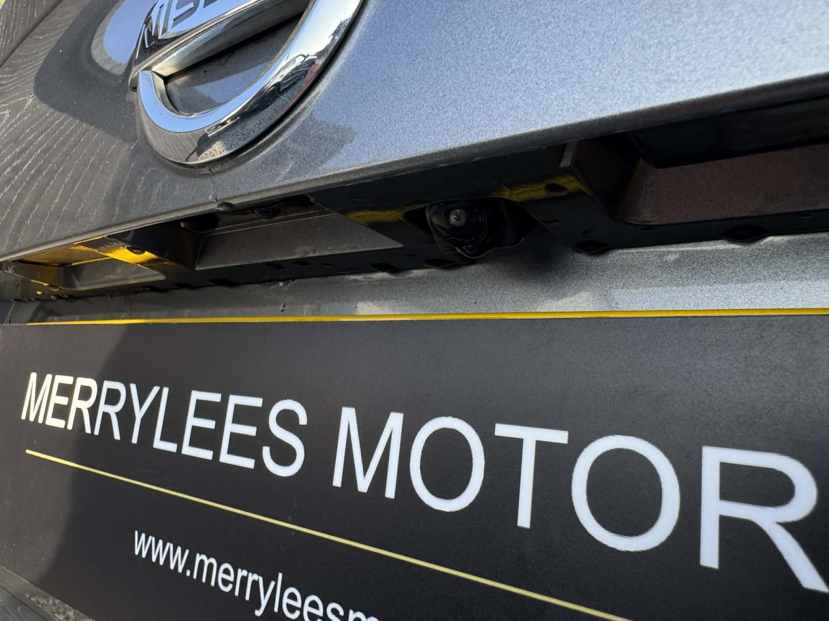 Nissan Qashqai 1.5 dCi n-tec SUV 5dr Diesel Manual 2WD Euro 6 (s/s) (110 ps)