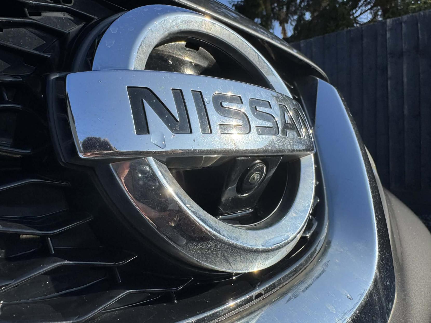 Nissan Qashqai 1.5 dCi n-tec SUV 5dr Diesel Manual 2WD Euro 6 (s/s) (110 ps)