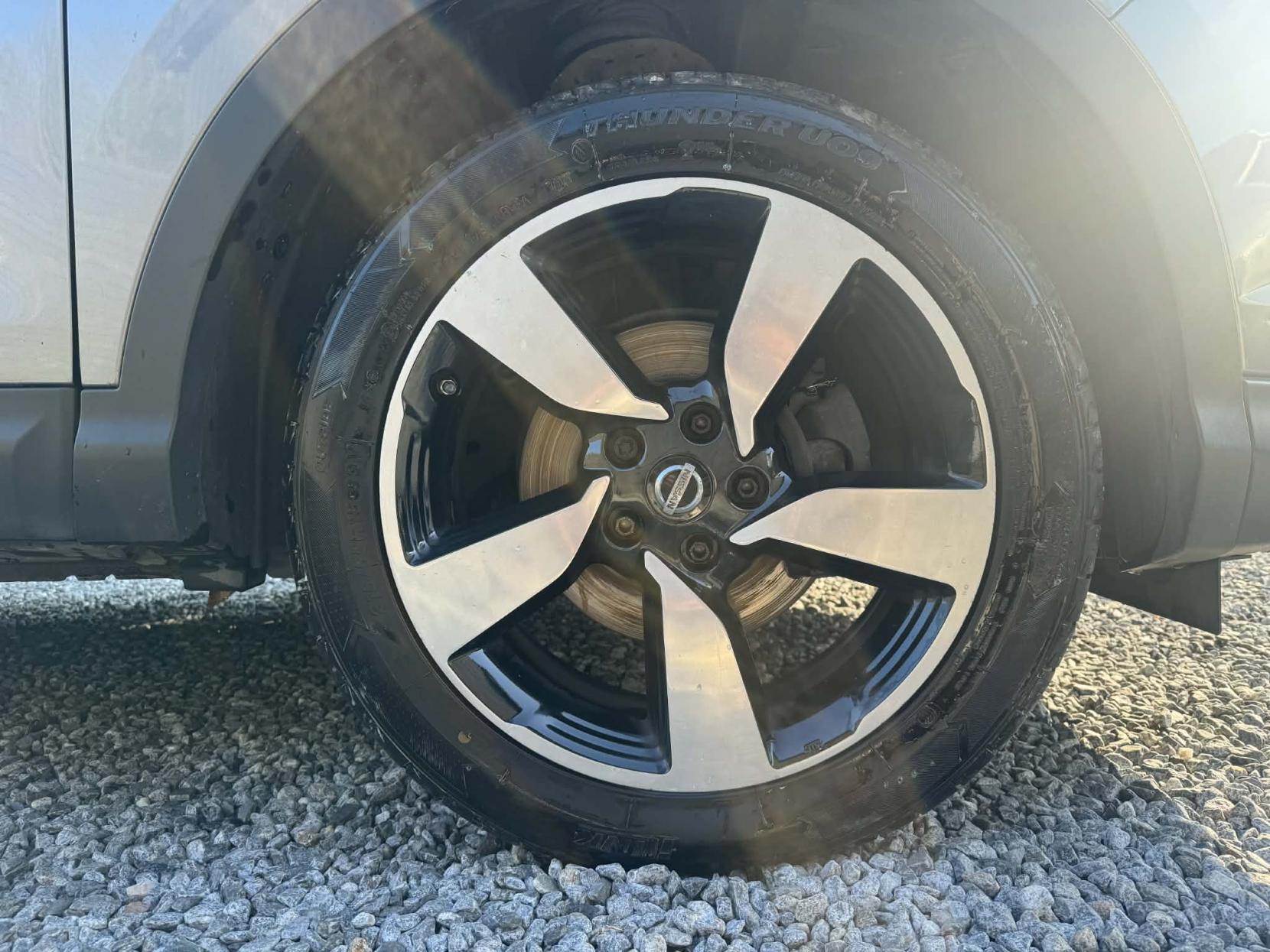 Nissan Qashqai 1.5 dCi n-tec SUV 5dr Diesel Manual 2WD Euro 6 (s/s) (110 ps)