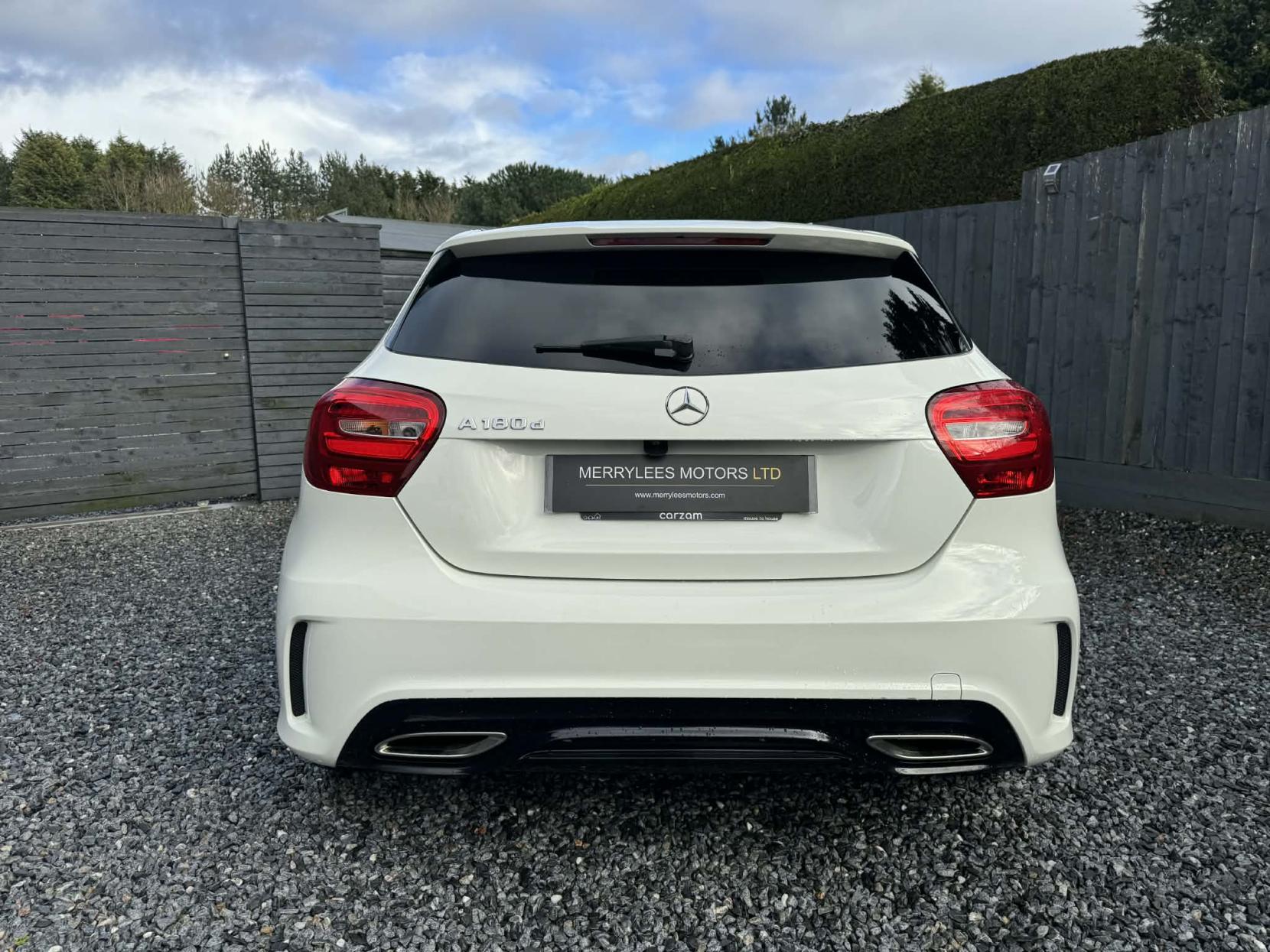 Mercedes-Benz A Class 1.5 A180d AMG Line Hatchback 5dr Diesel Manual Euro 6 (s/s) (109 ps)