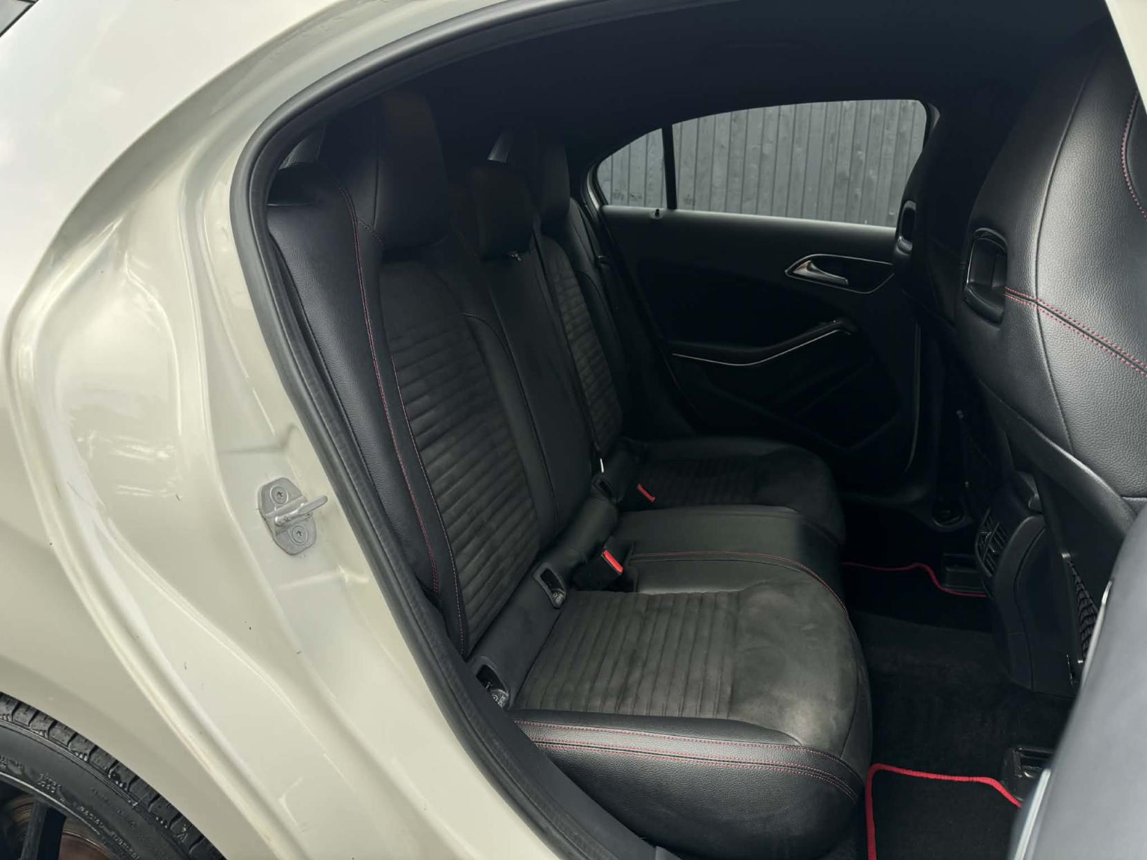 Mercedes-Benz A Class 1.5 A180d AMG Line Hatchback 5dr Diesel Manual Euro 6 (s/s) (109 ps)