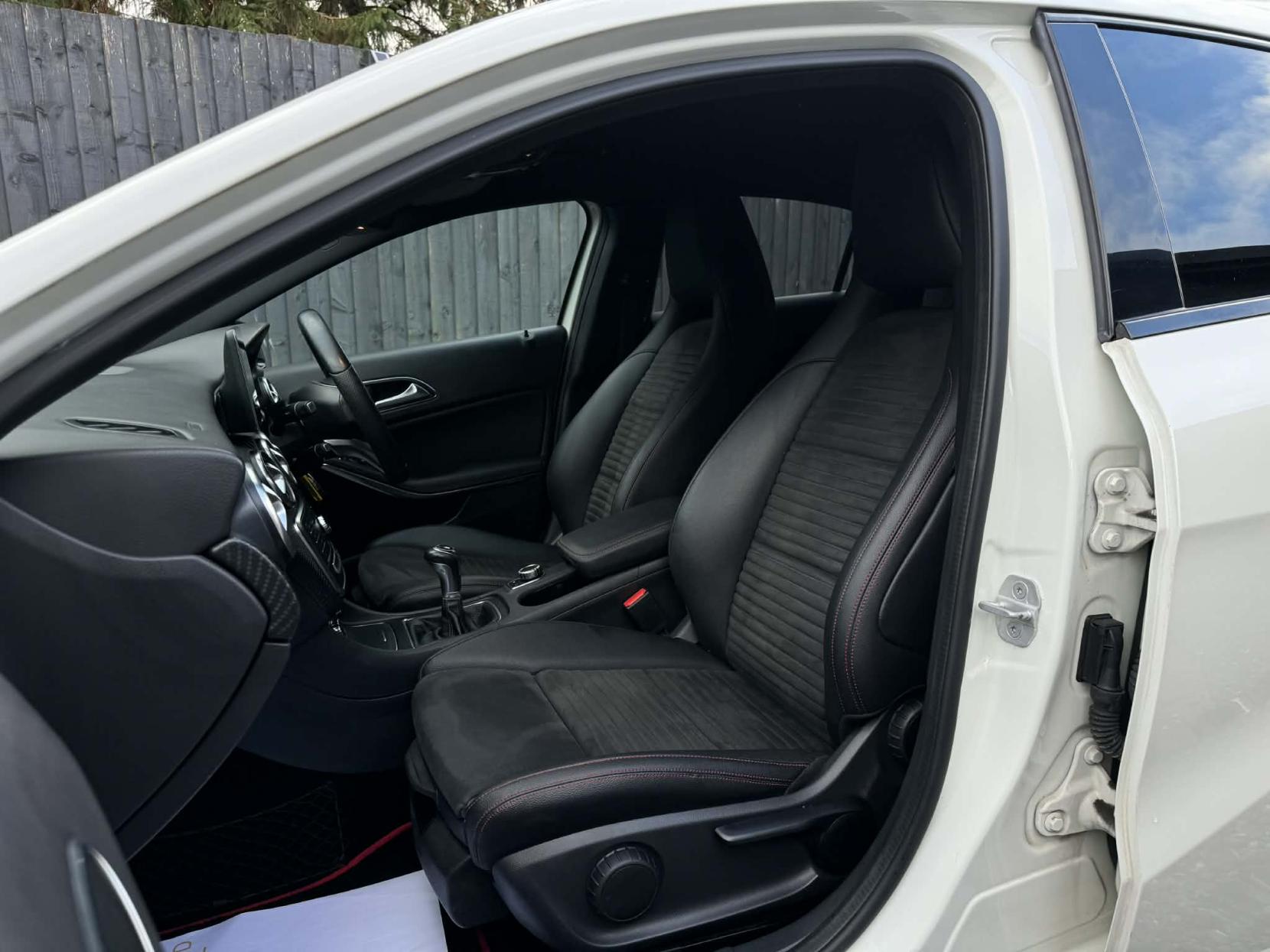 Mercedes-Benz A Class 1.5 A180d AMG Line Hatchback 5dr Diesel Manual Euro 6 (s/s) (109 ps)