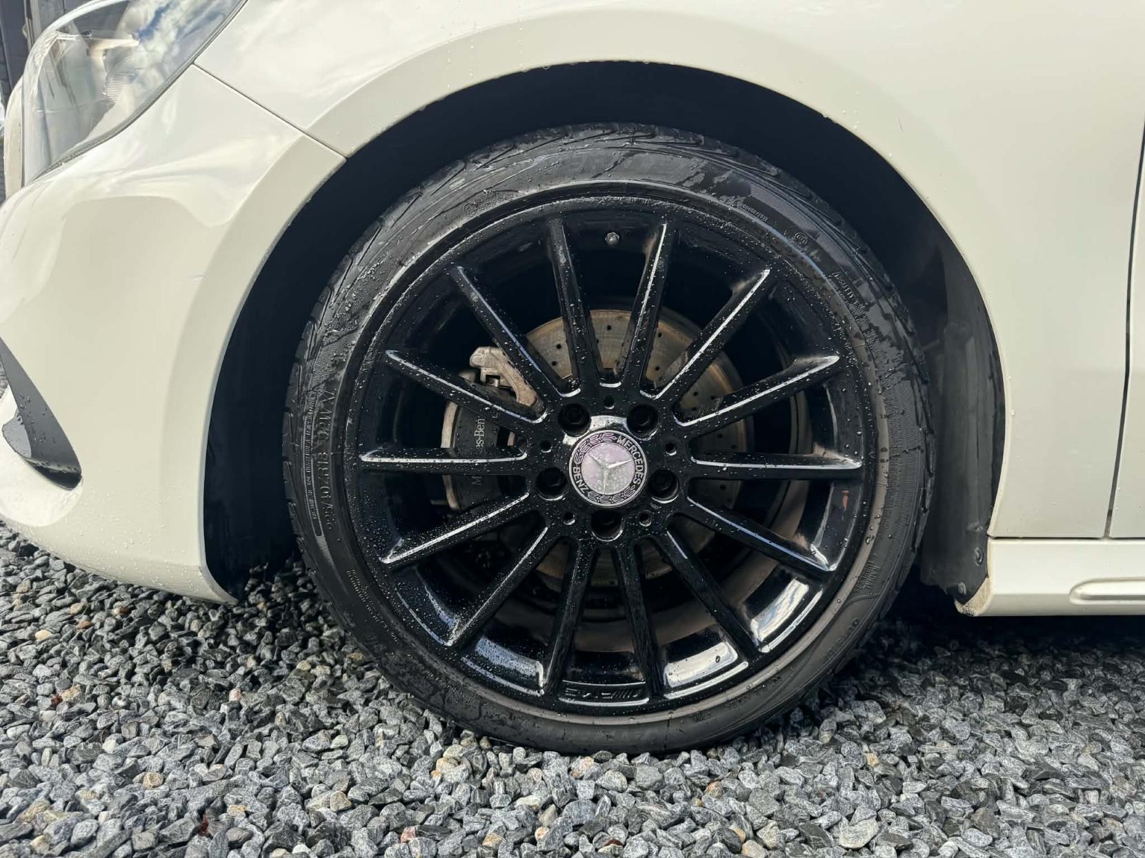 Mercedes-Benz A Class 1.5 A180d AMG Line Hatchback 5dr Diesel Manual Euro 6 (s/s) (109 ps)