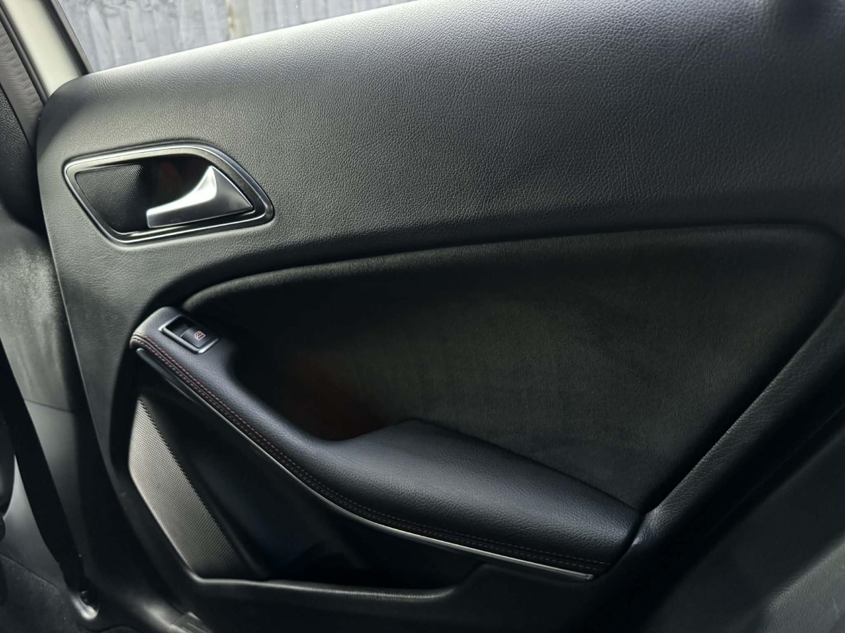 Mercedes-Benz A Class 1.5 A180d AMG Line Hatchback 5dr Diesel Manual Euro 6 (s/s) (109 ps)