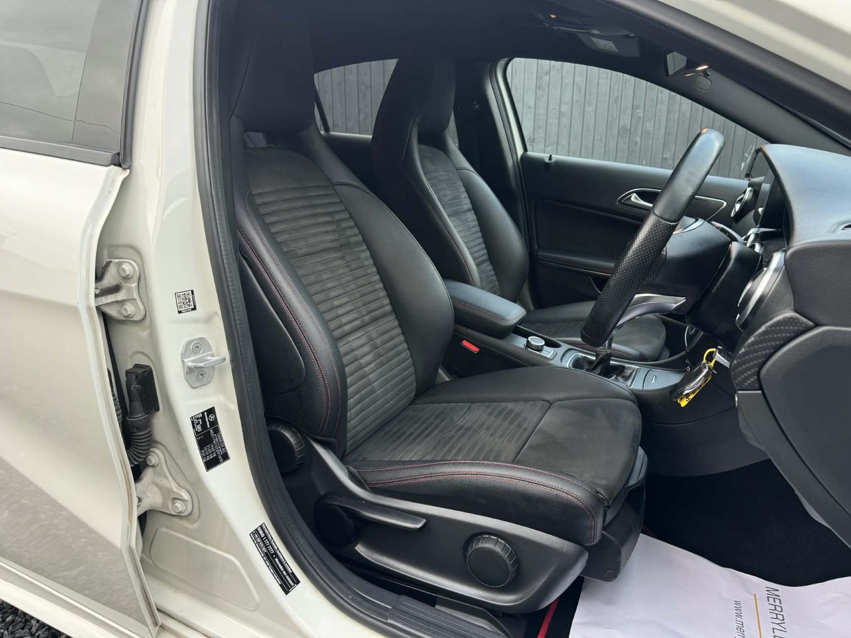 Mercedes-Benz A Class 1.5 A180d AMG Line Hatchback 5dr Diesel Manual Euro 6 (s/s) (109 ps)